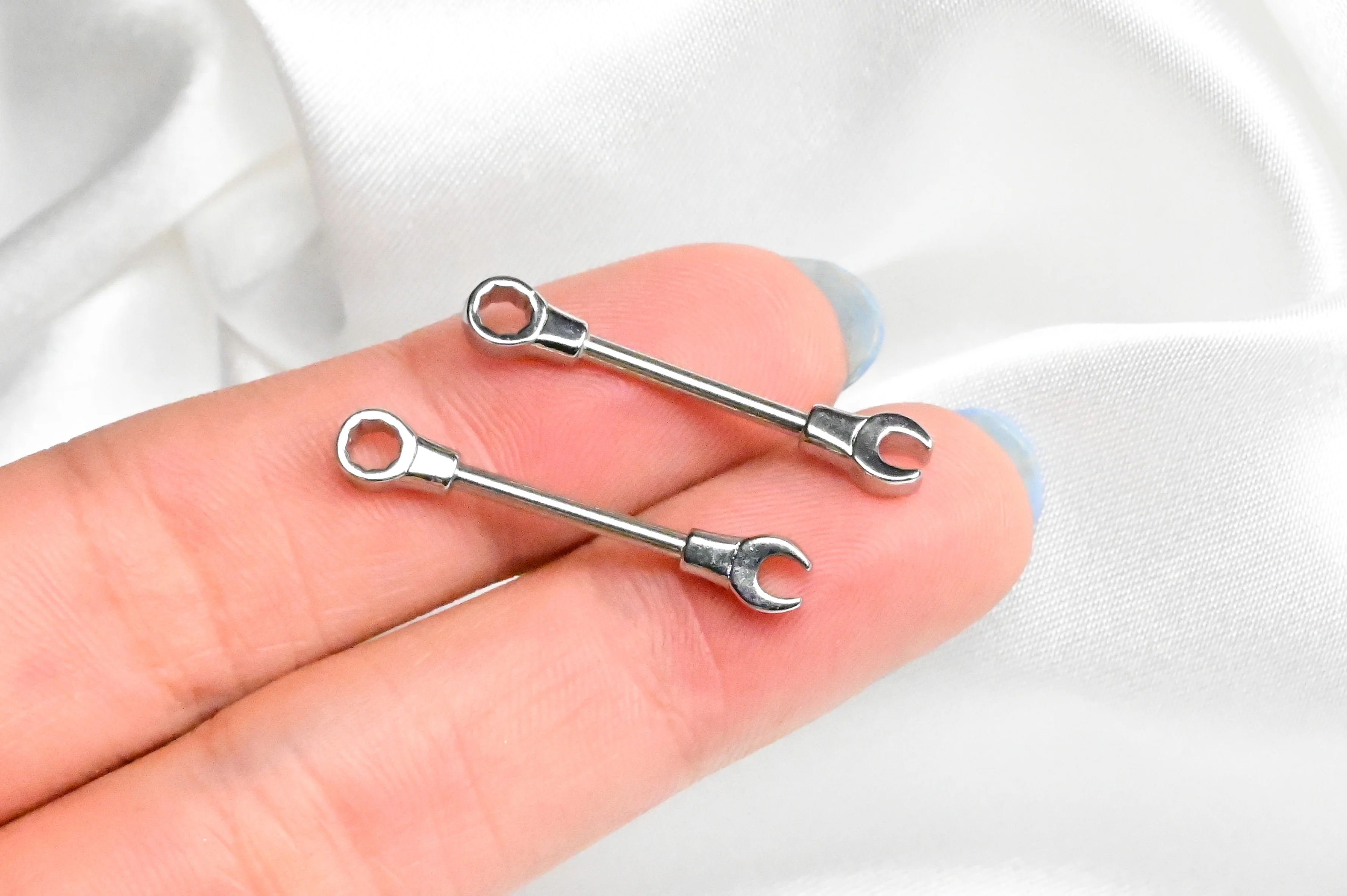 14G 13mm Combo Wrench Barbell Nipple Ring Set - Image 10