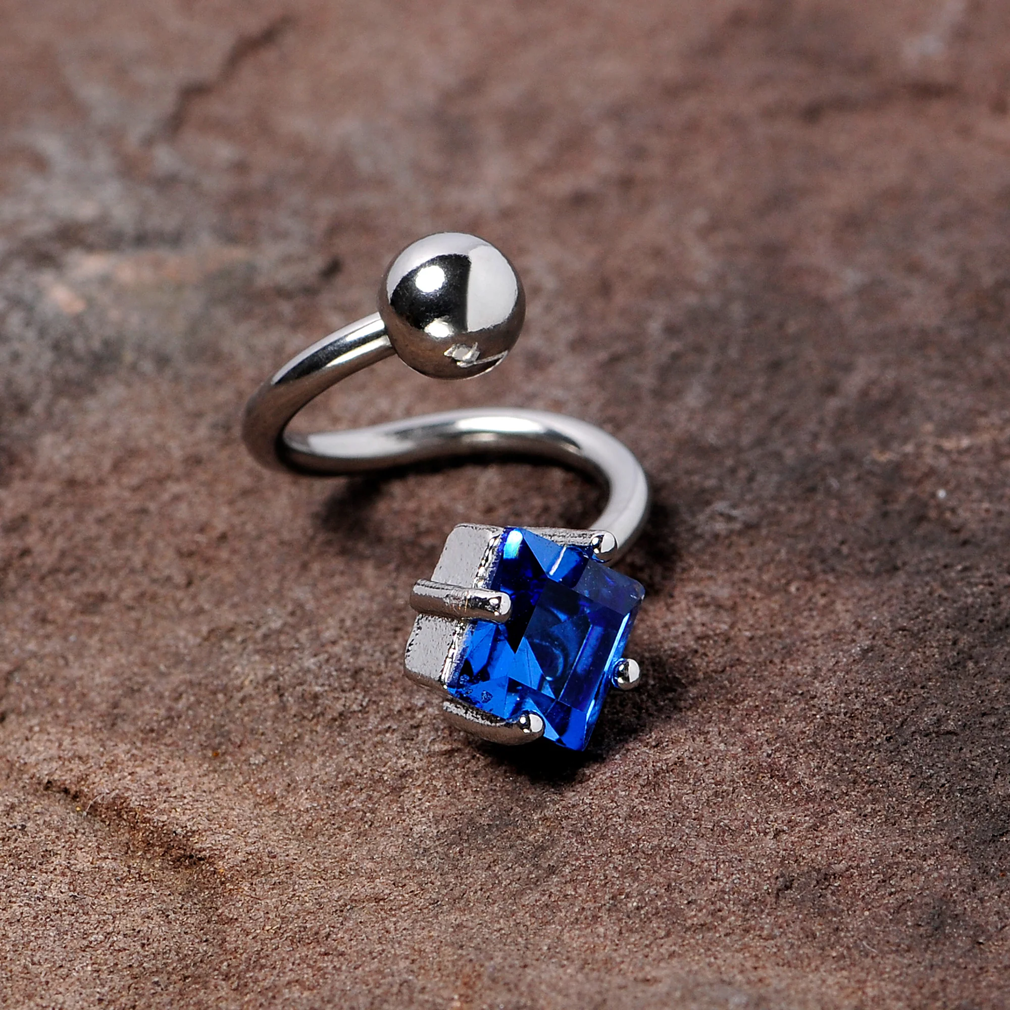 14G 3/8 Blue Gem Refined Rhombus Spiral Twister Belly Ring - Image 4