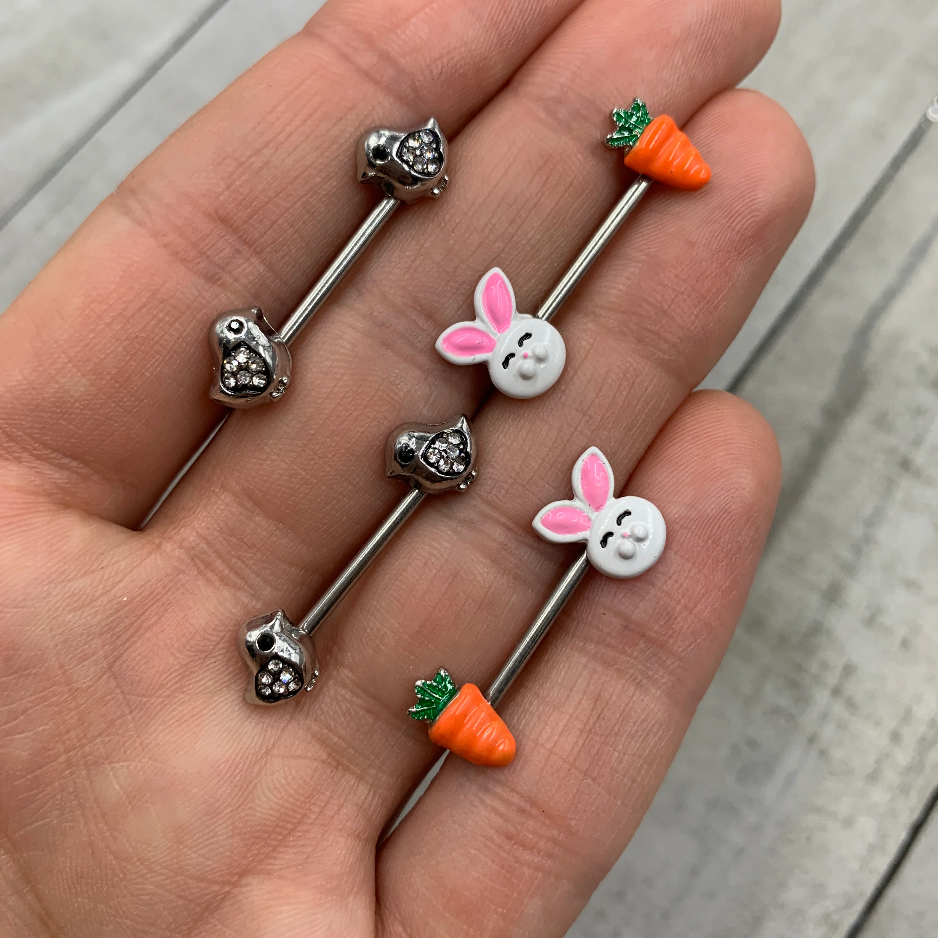 14G 9/16 Carrot Easter Bunny Barbell Nipple Ring Set - Image 2