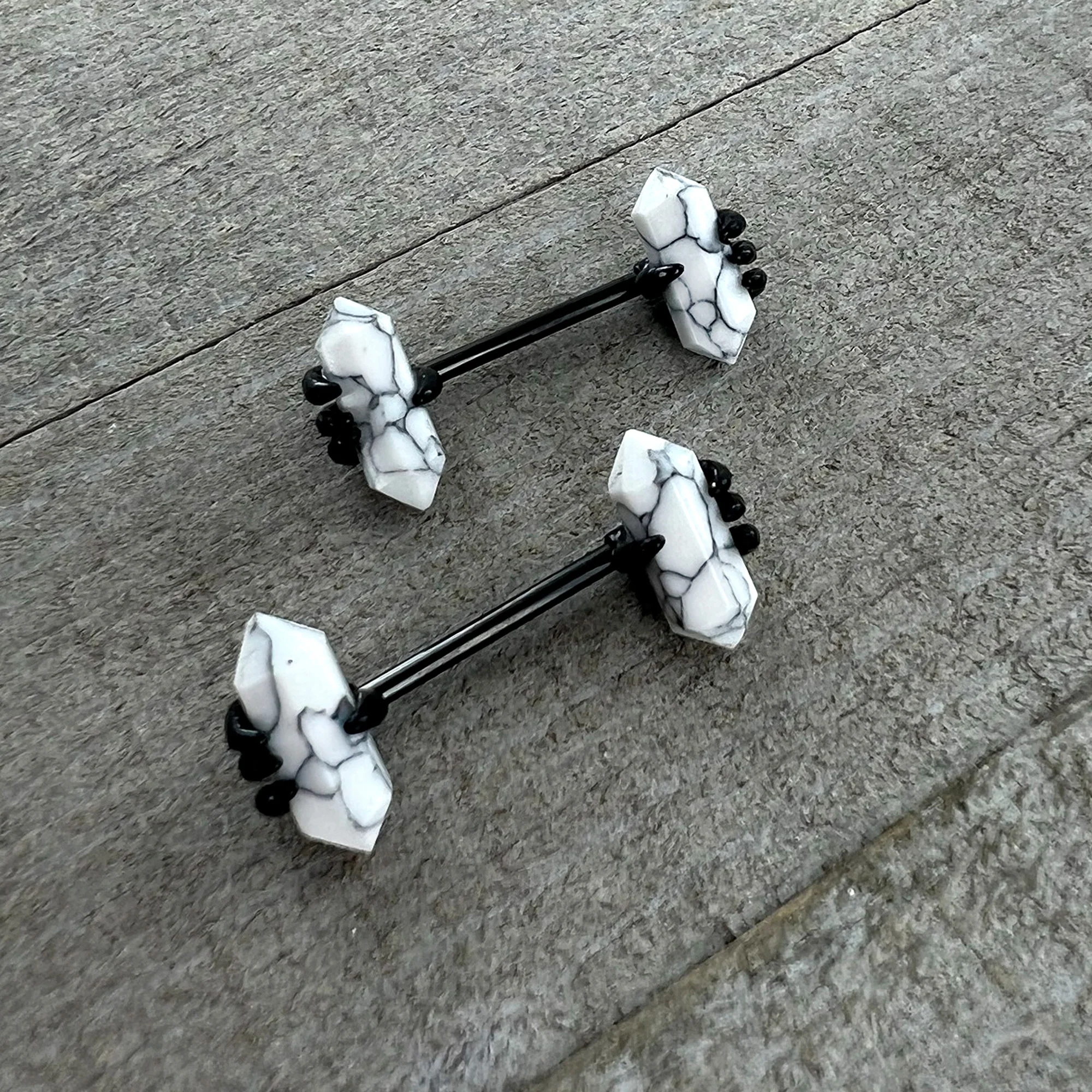 14G 9/16 White Howlite Black Claw Barbell Nipple Ring Set - Image 10