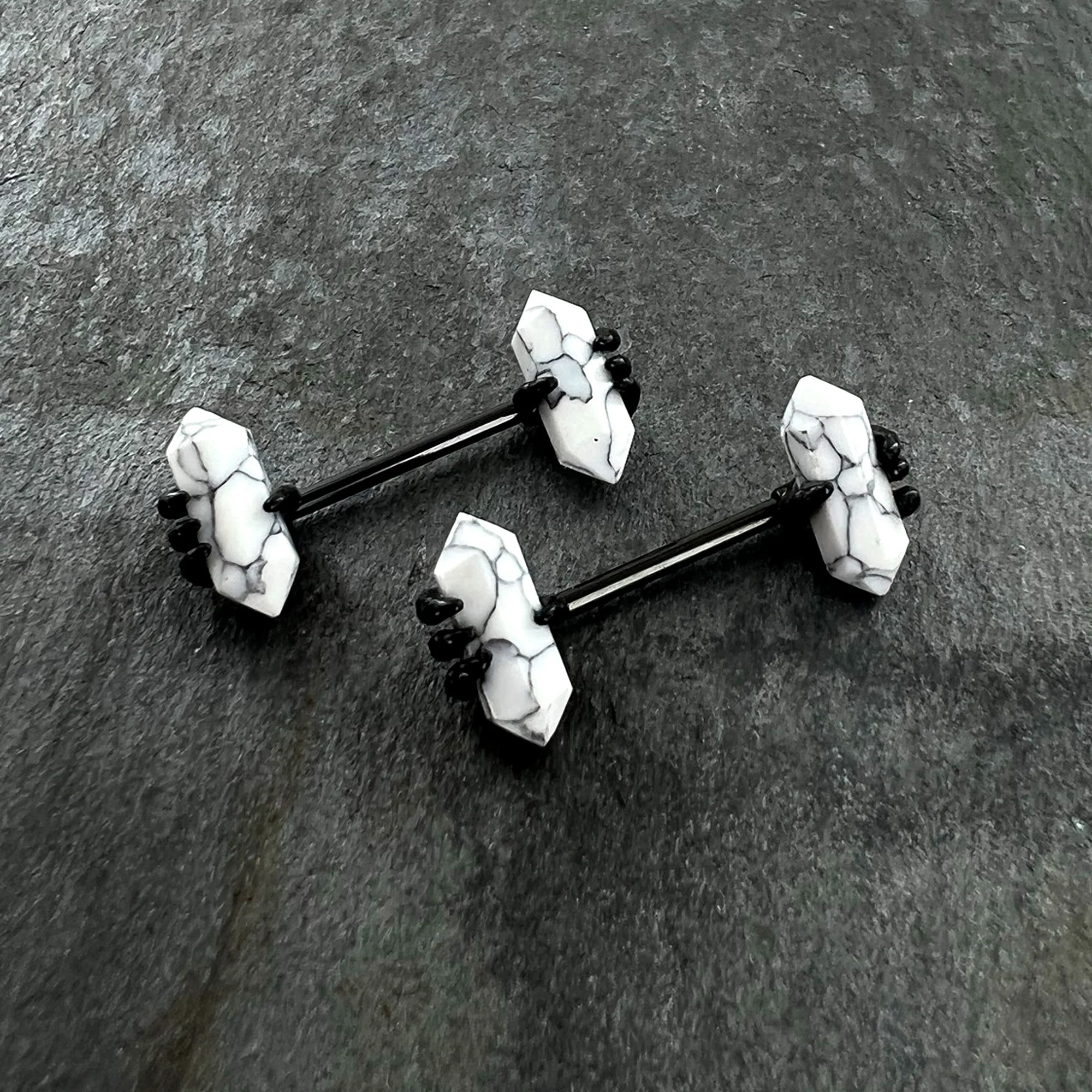 14G 9/16 White Howlite Black Claw Barbell Nipple Ring Set - Image 11