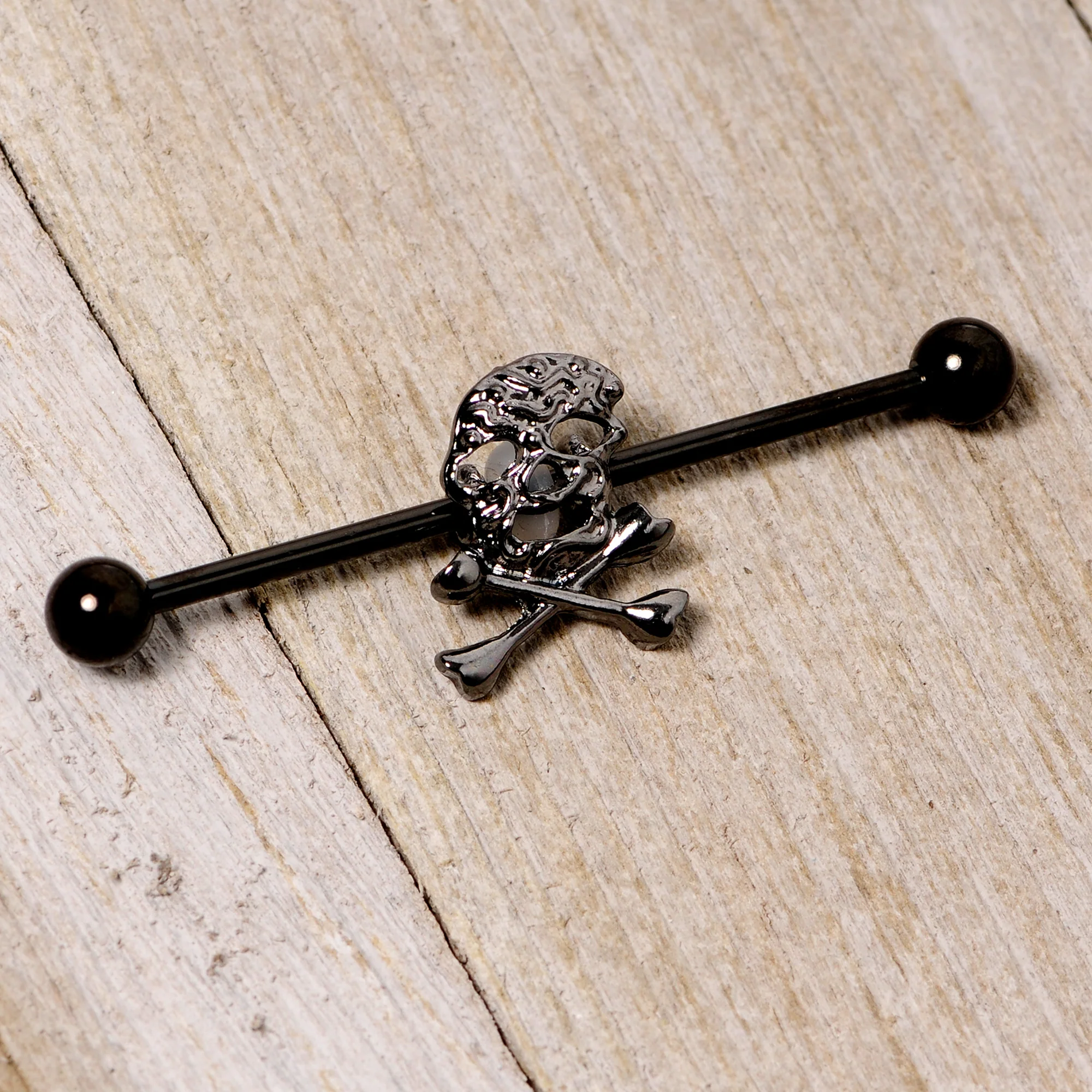 14G Black Skull and Crossbones Halloween Industrial Barbell 38mm - Image 3