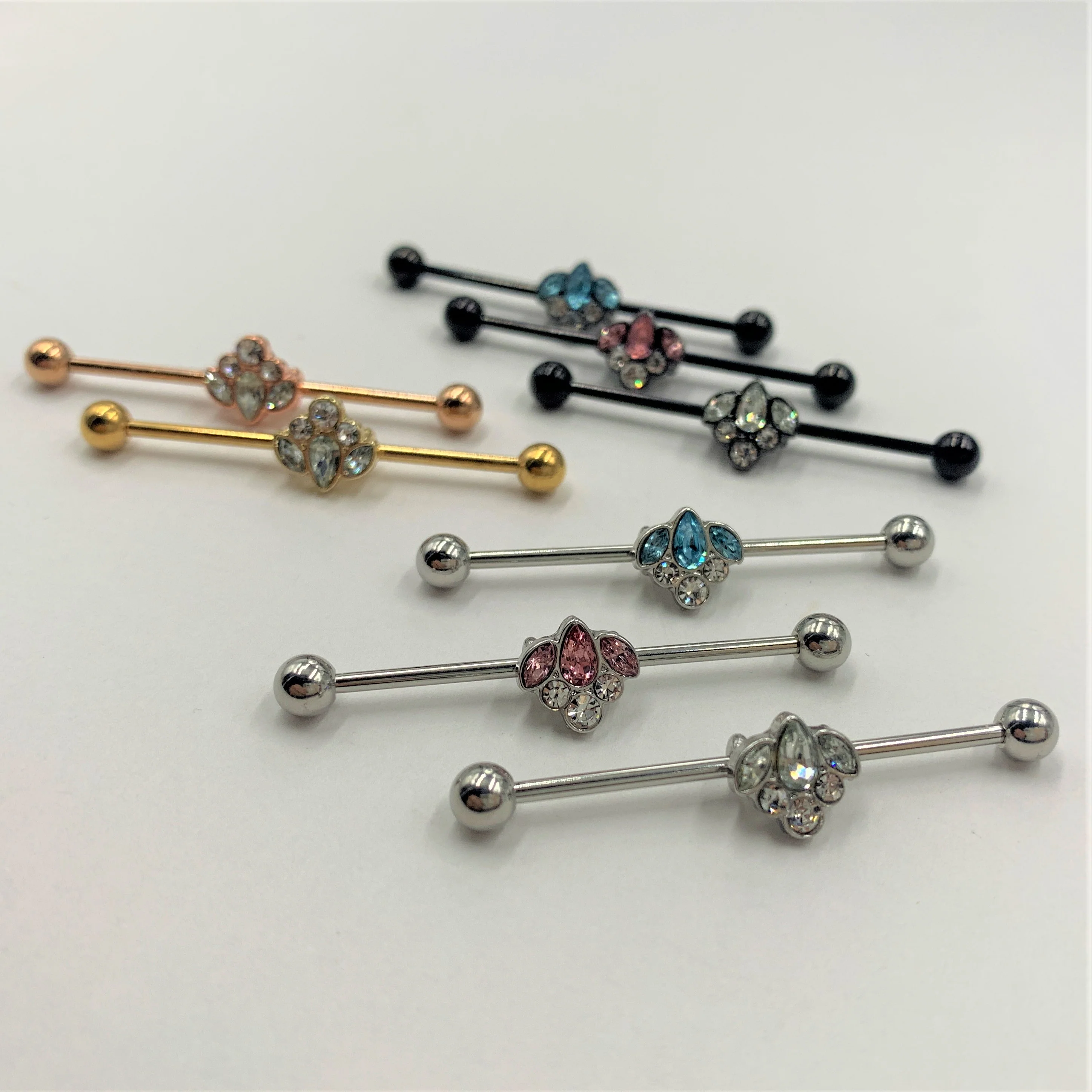 14G Clear Gem Black Anodized Classic Cluster Industrial Barbell 38mm - Image 2
