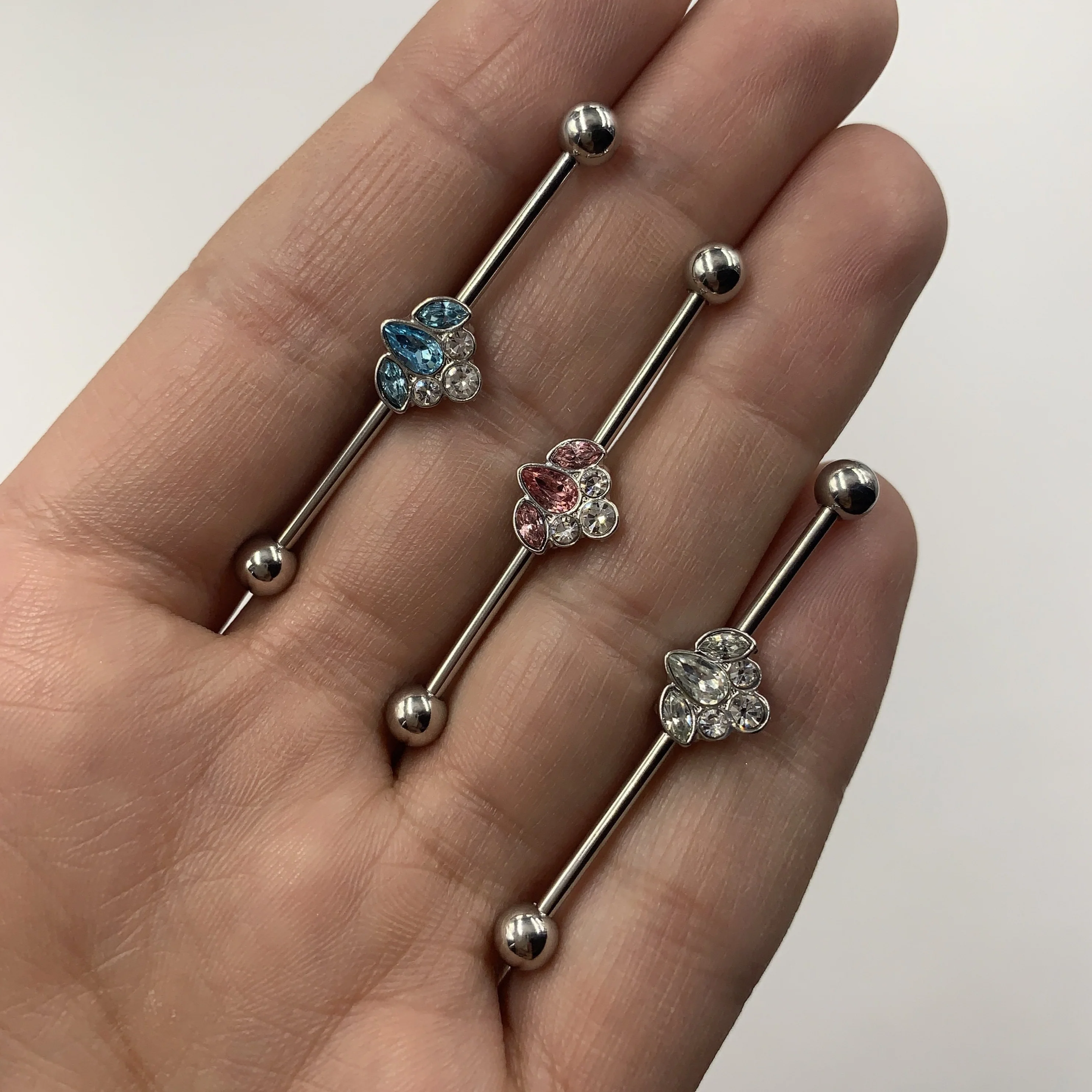 14G Pink Clear Gem Classic Cluster Industrial Barbell 38mm - Image 4