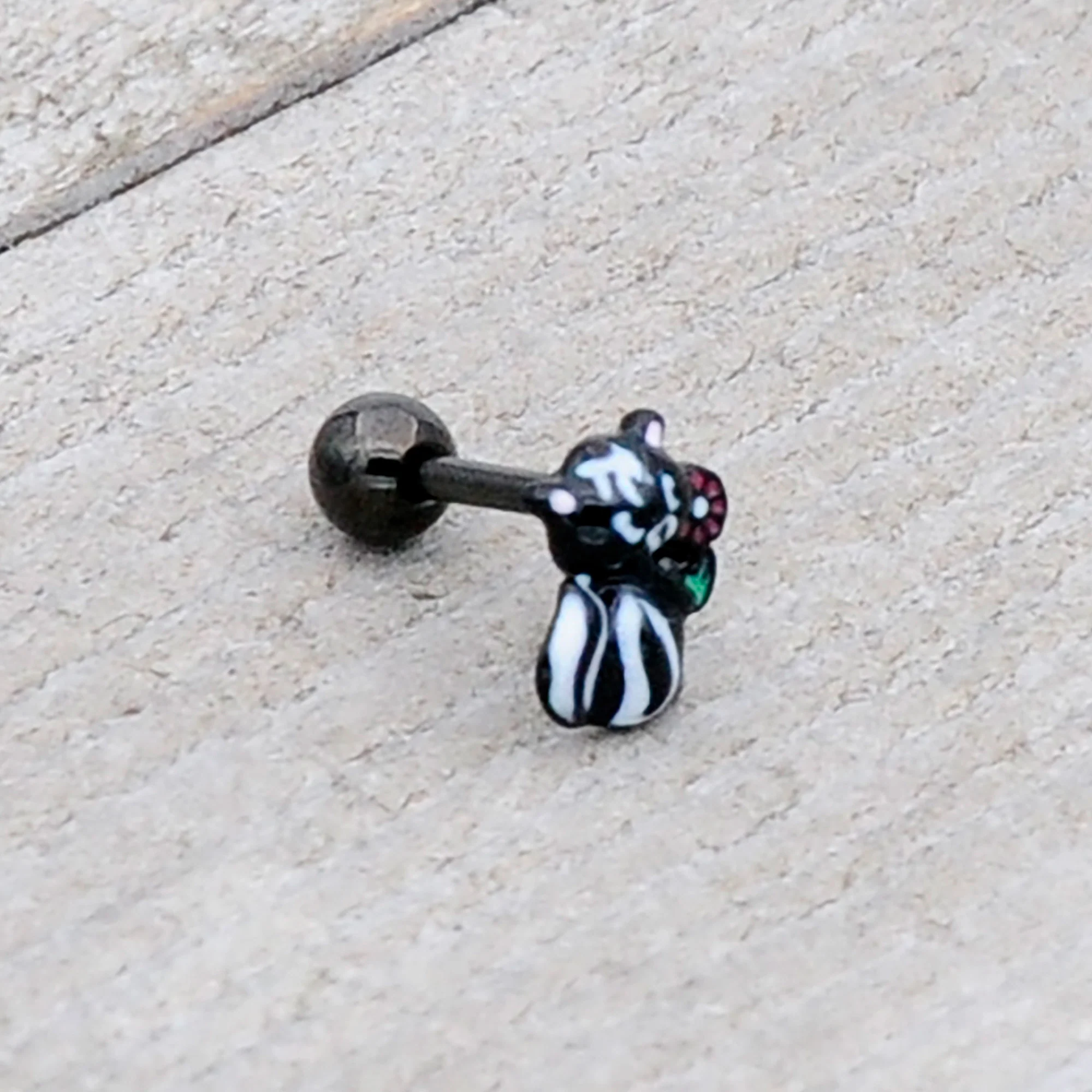 16G 1/4 Black Funky Skunk Cartilage Tragus Earring - Image 8