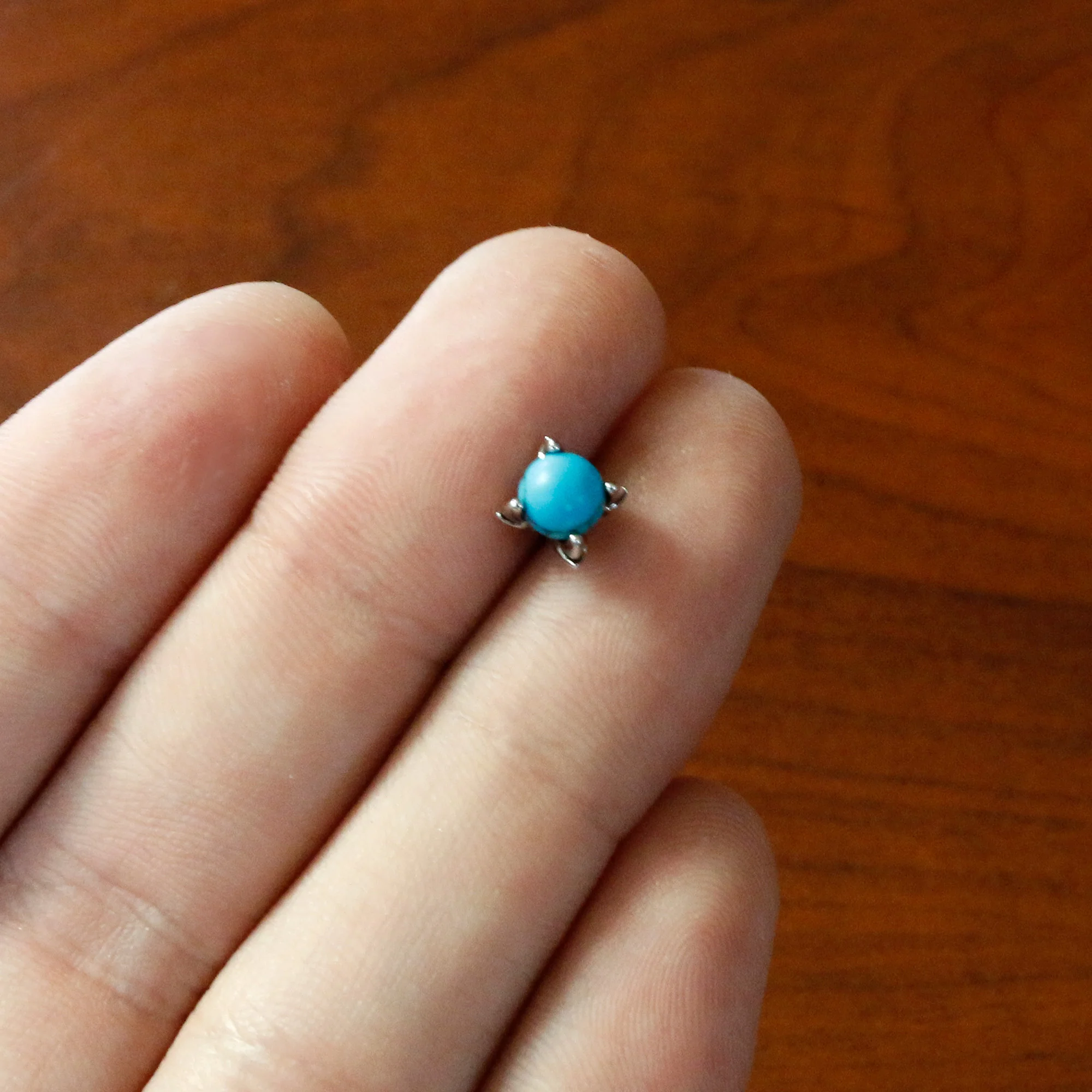 16G 1/4 Blue Turquoise Claw Hand Cartilage Tragus Earring - Image 6