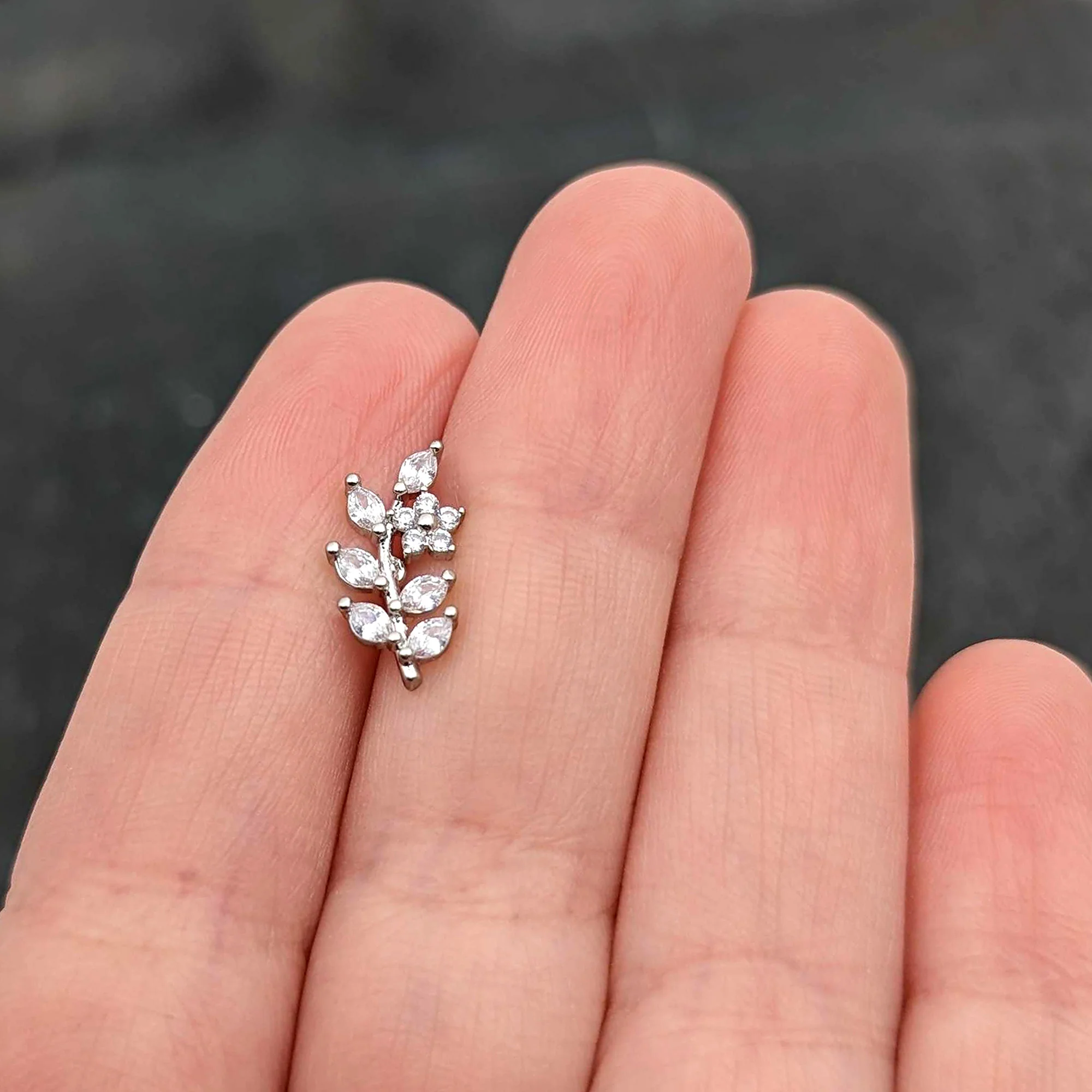 16G 1/4 Clear CZ Gem Flower And Vine Cartilage Tragus Earring - Image 8