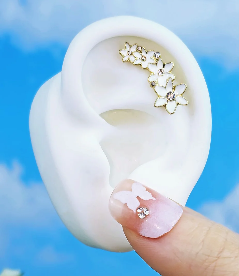 16G 1/4 Clear CZ Gem Gold Tone White Flower Left Cartilage Tragus - Image 5