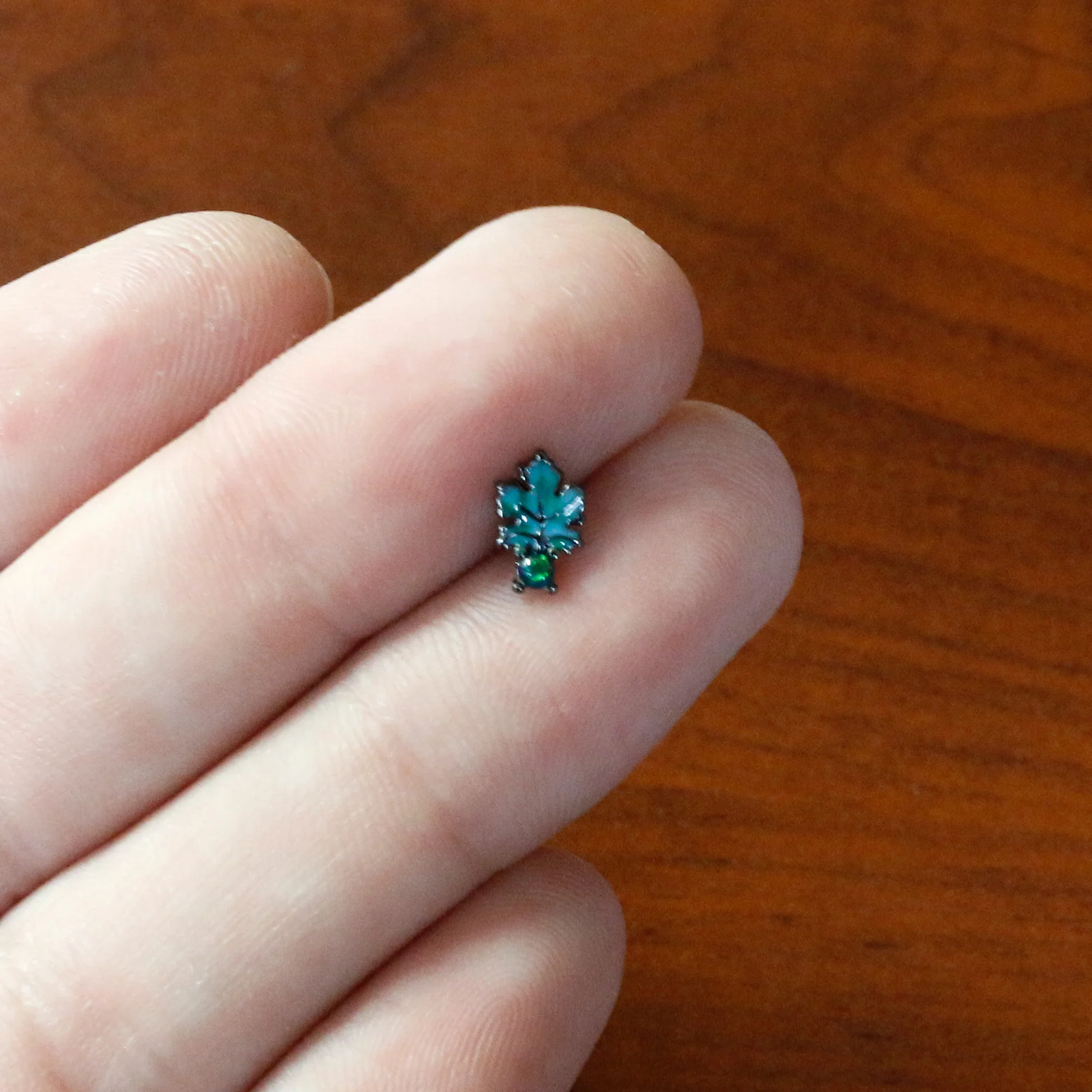 16G 1/4 Green Synthetic Opal Black Fall Leaf Labret Monroe Tragus - Image 7