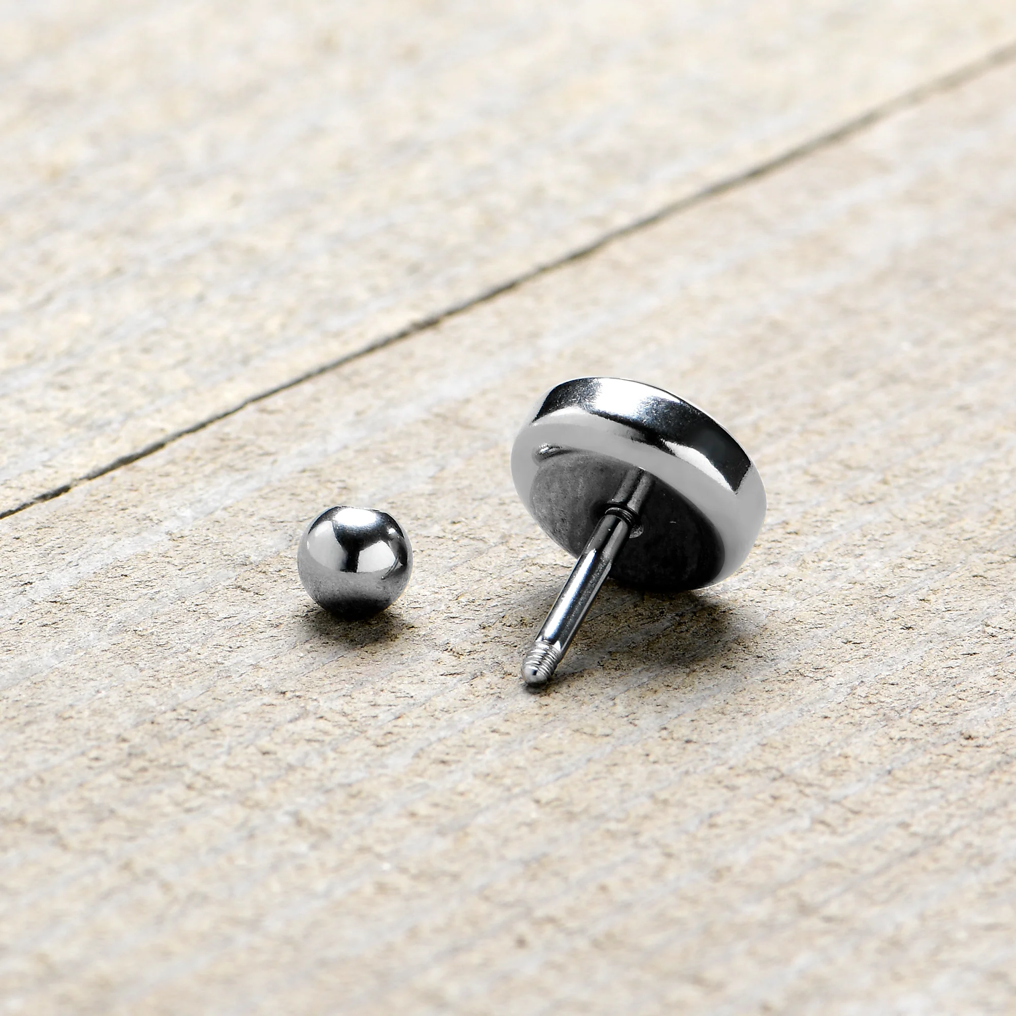 16G 1/4 Lipstick Kiss Black Glow in the Dark Cartilage Earring by Onyx O - Image 6