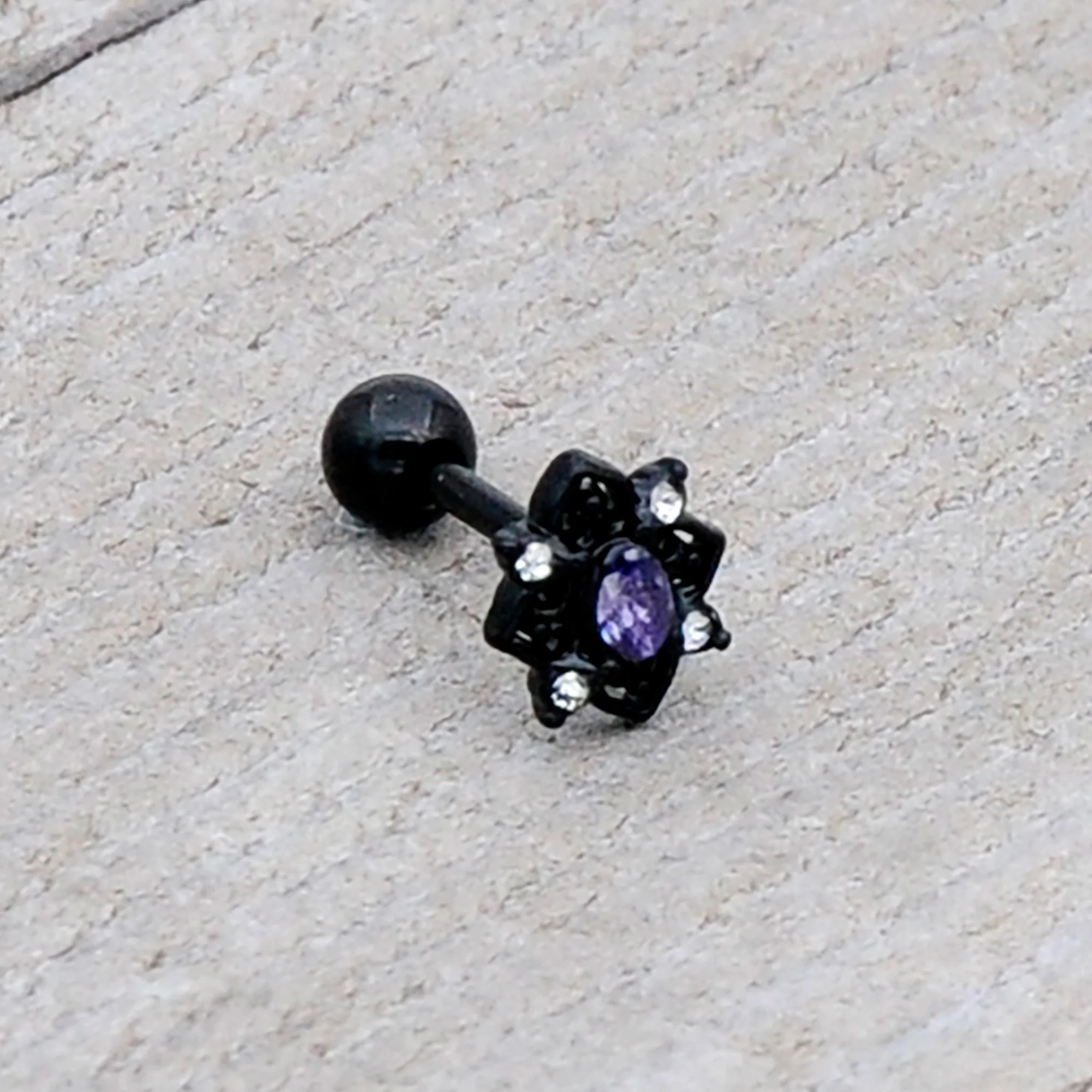 16G 1/4 Purple Gem Black Scrolling Hearts Cartilage Tragus Earring - Image 8