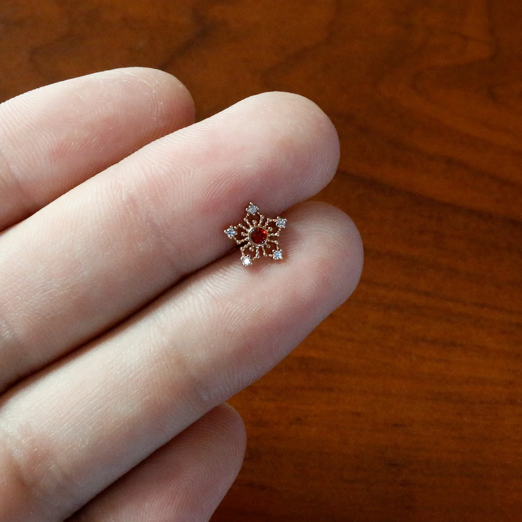 16G 1/4 Red Gem Rose Gold Tone Texture Snowflake Labret Tragus - Image 7