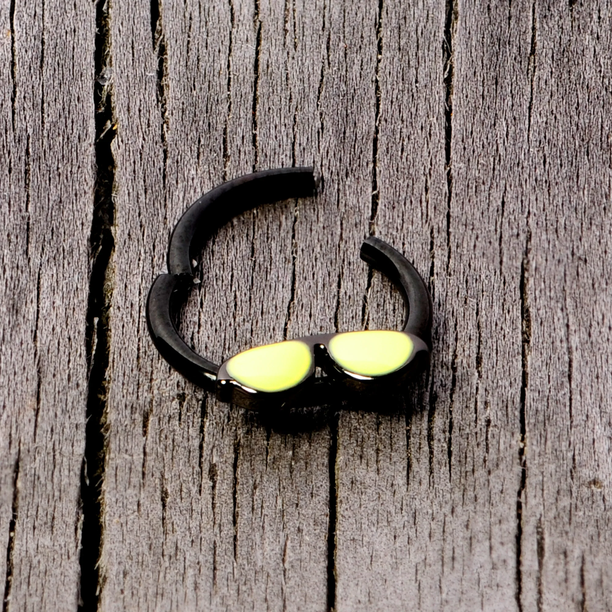 16G 3/8 Black Yellow Aviator Sunglasses Hinged Segment Ring - Image 5