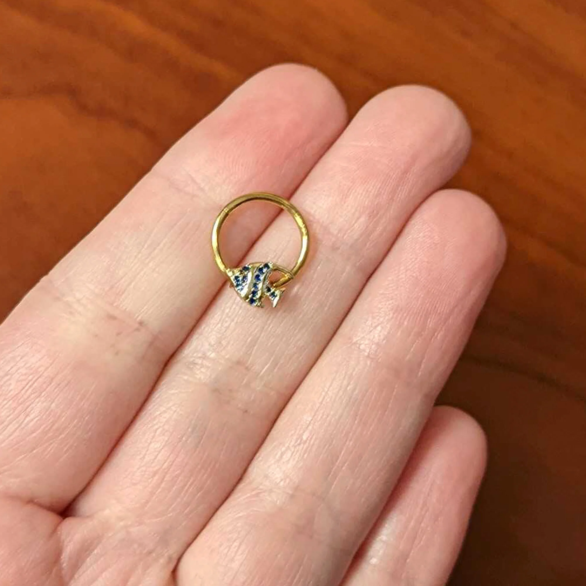 16G 3/8 Blue Gem Gold Tone Adorable Angelfish Hinged Segment Ring - Image 4