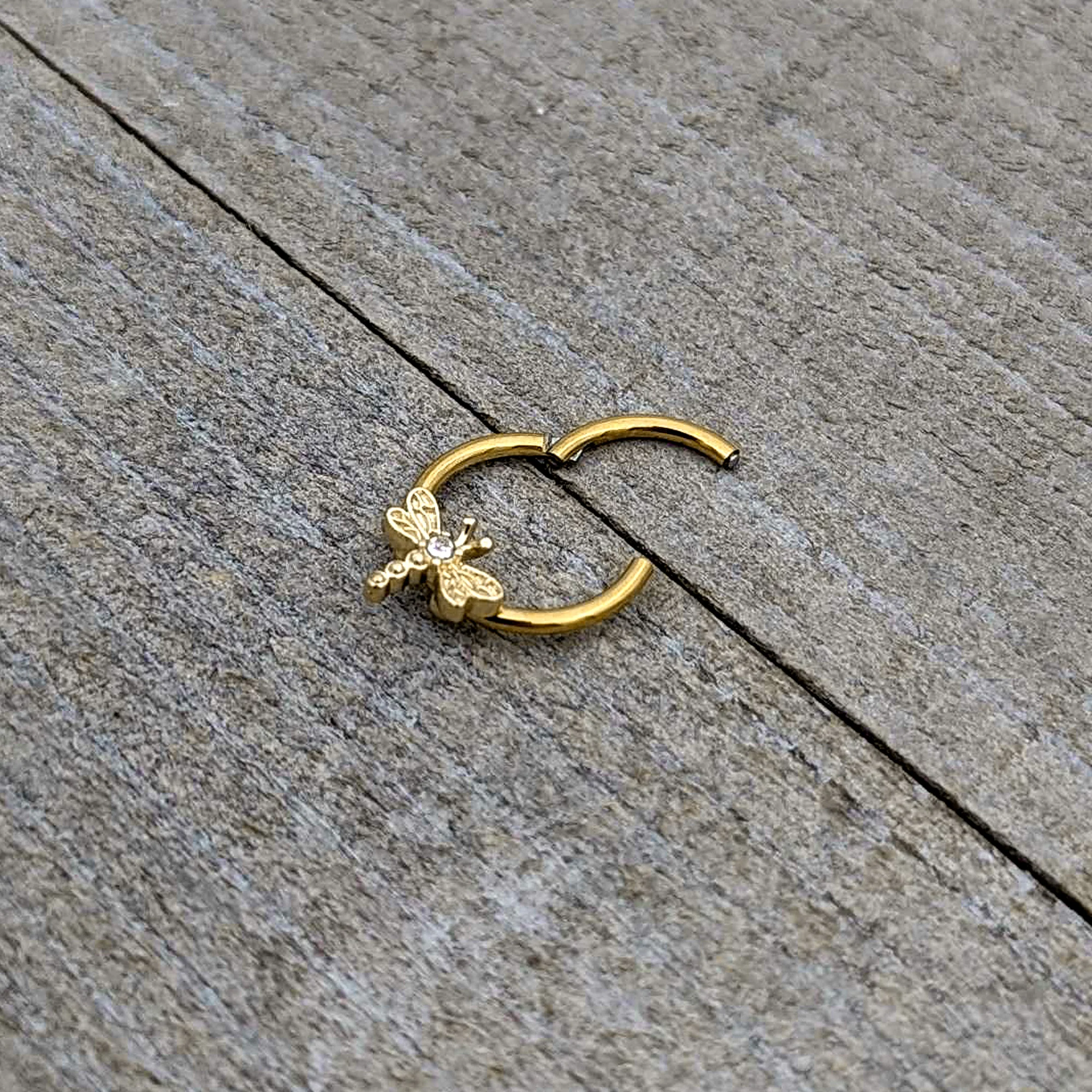 16G 3/8 Clear Gem Gold Tone Flying Dragonfly Hinged Segment Ring - Image 7