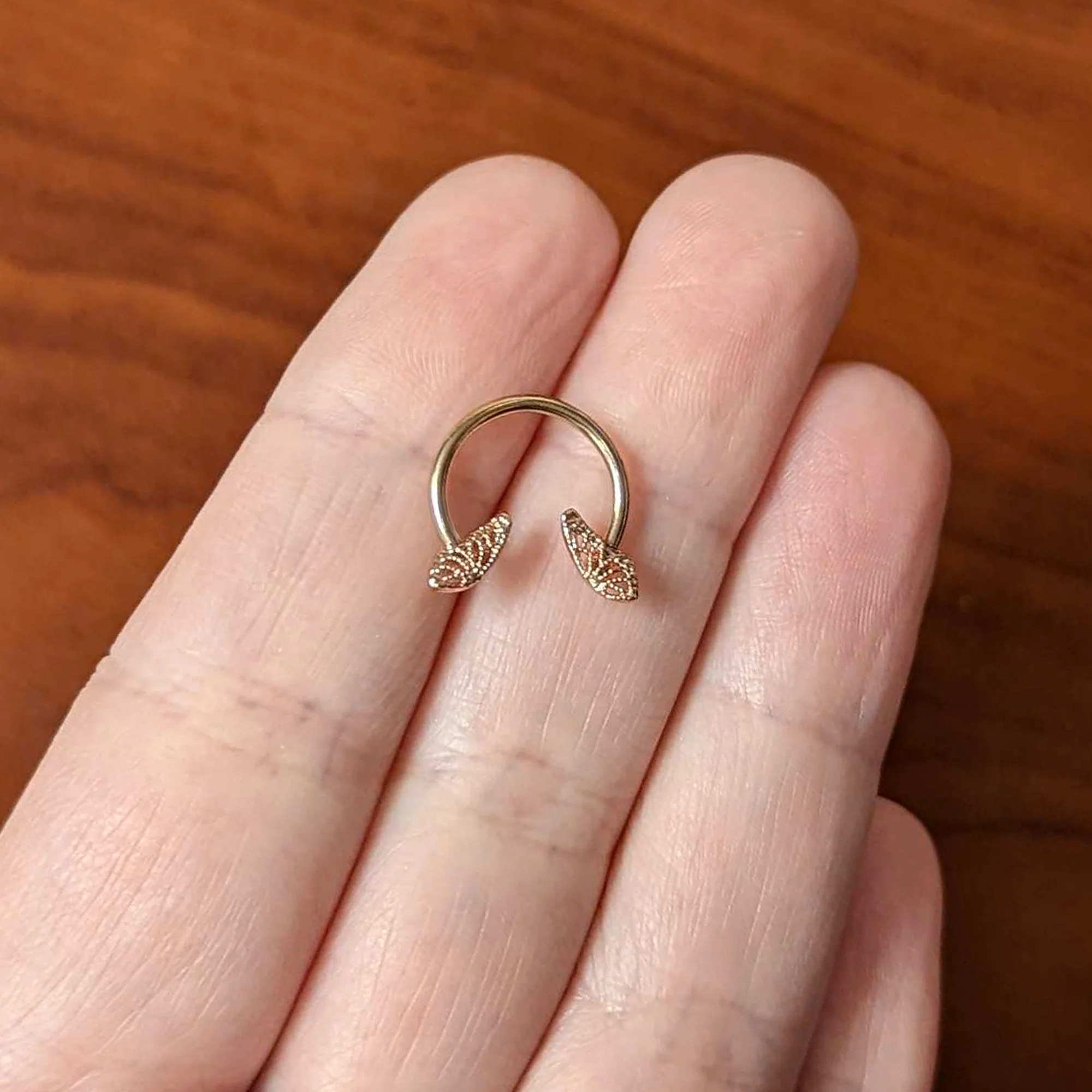 16G 3/8 Rose Gold Hue Texture Butterfly Horseshoe Circular Barbell - Image 4
