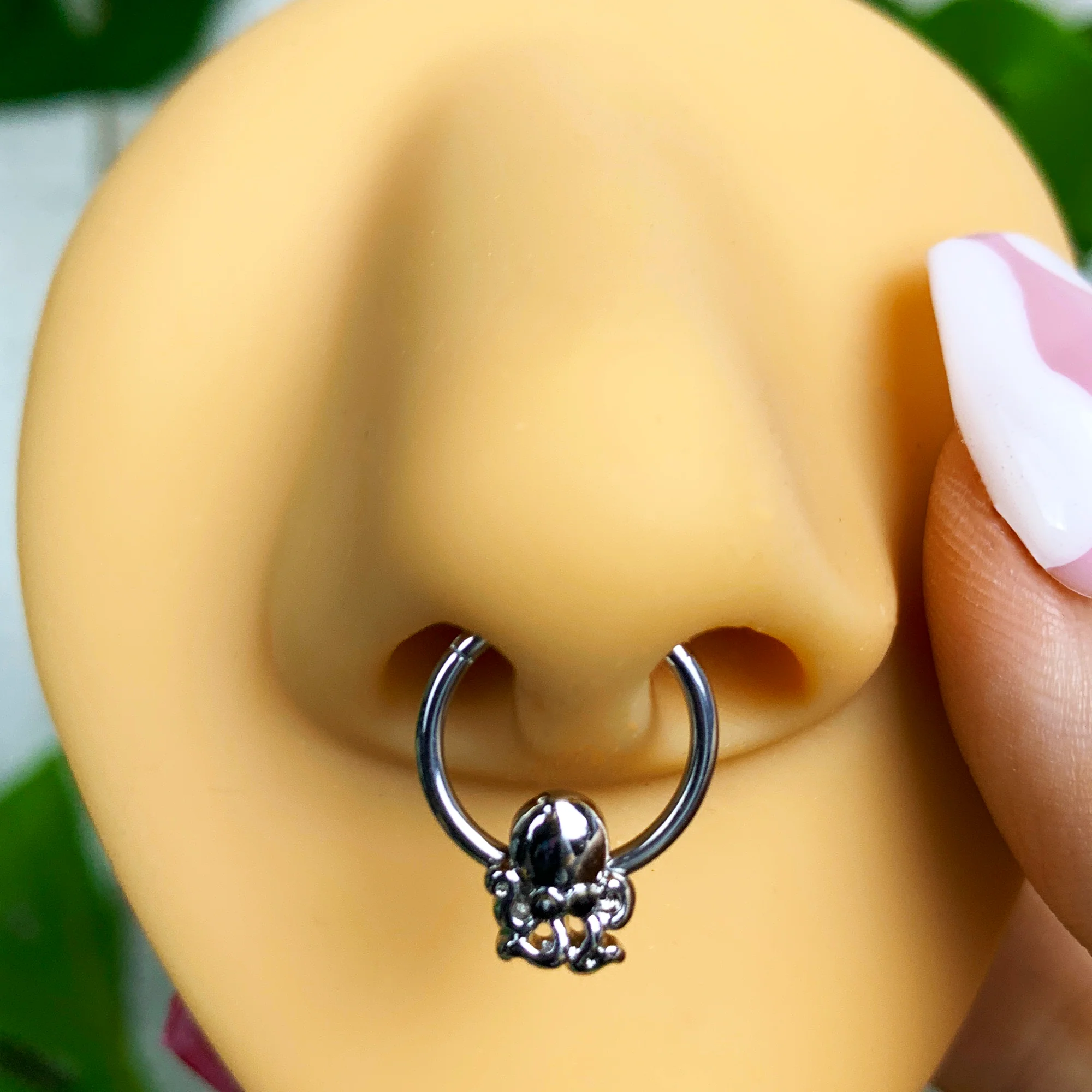 16G 3/8 Black Gem Nautical Octopus Hinged Segment Ring - Image 4