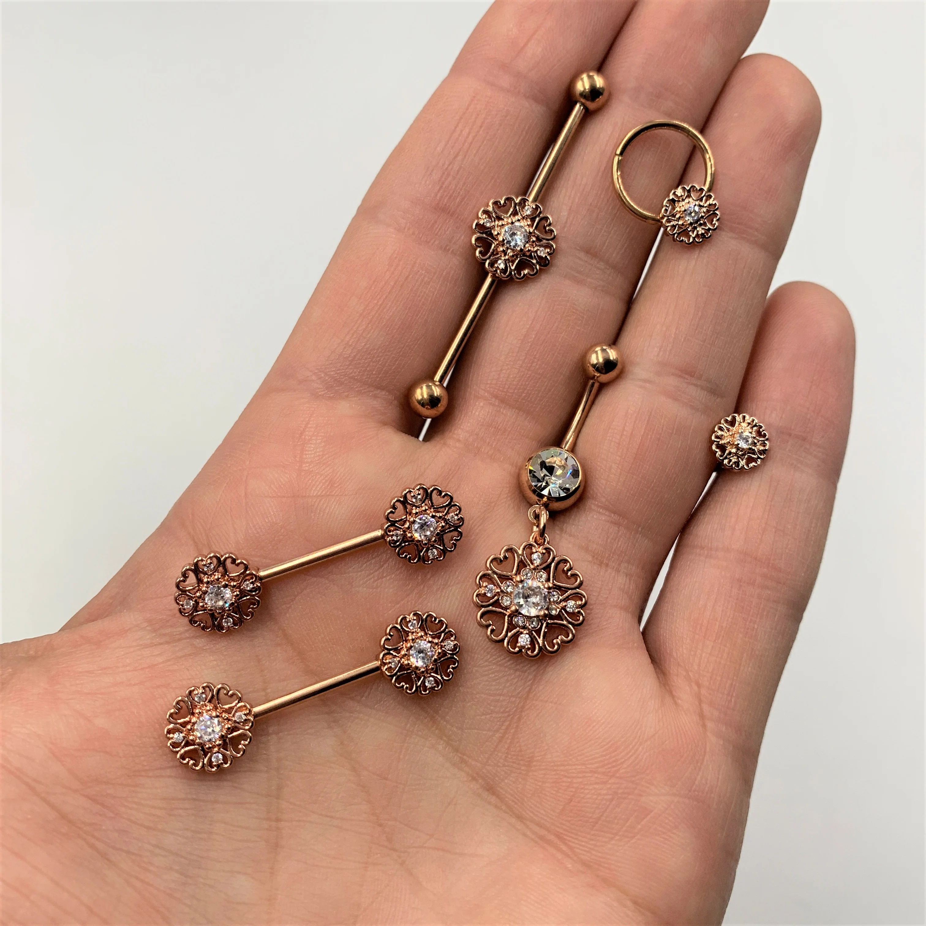 16G 3/8 Clear CZ Gem Rose Gold Tone Hearts Hinged Segment Ring - Image 2