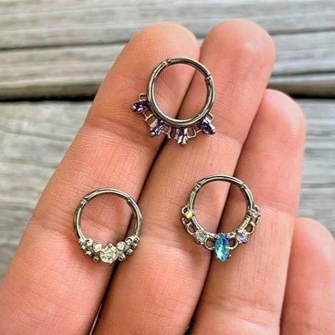 16G 3/8 Purple Gem Rectangle Septum Clicker - Image 2
