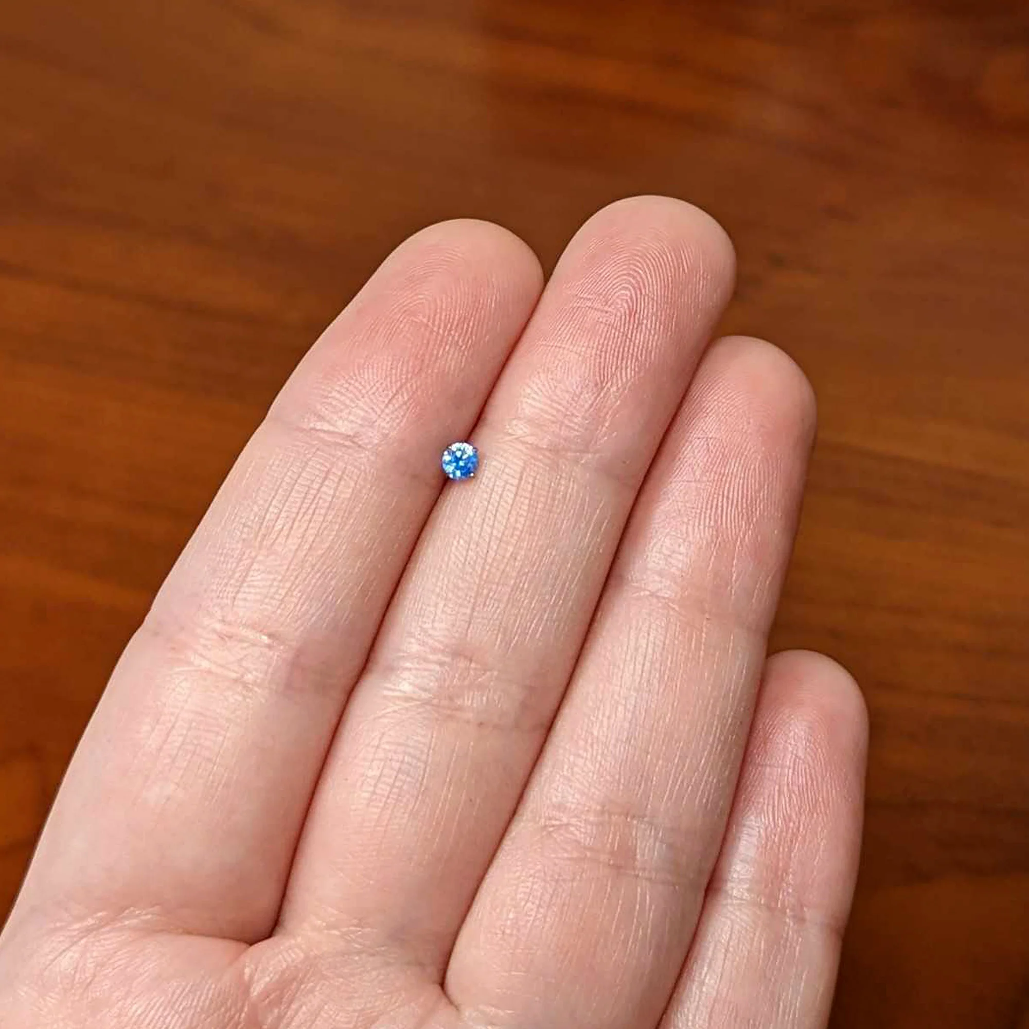 16G 5/16 Blue CZ ASTM F-136 Implant Grade Titanium Threadless Heart End Labret - Image 7
