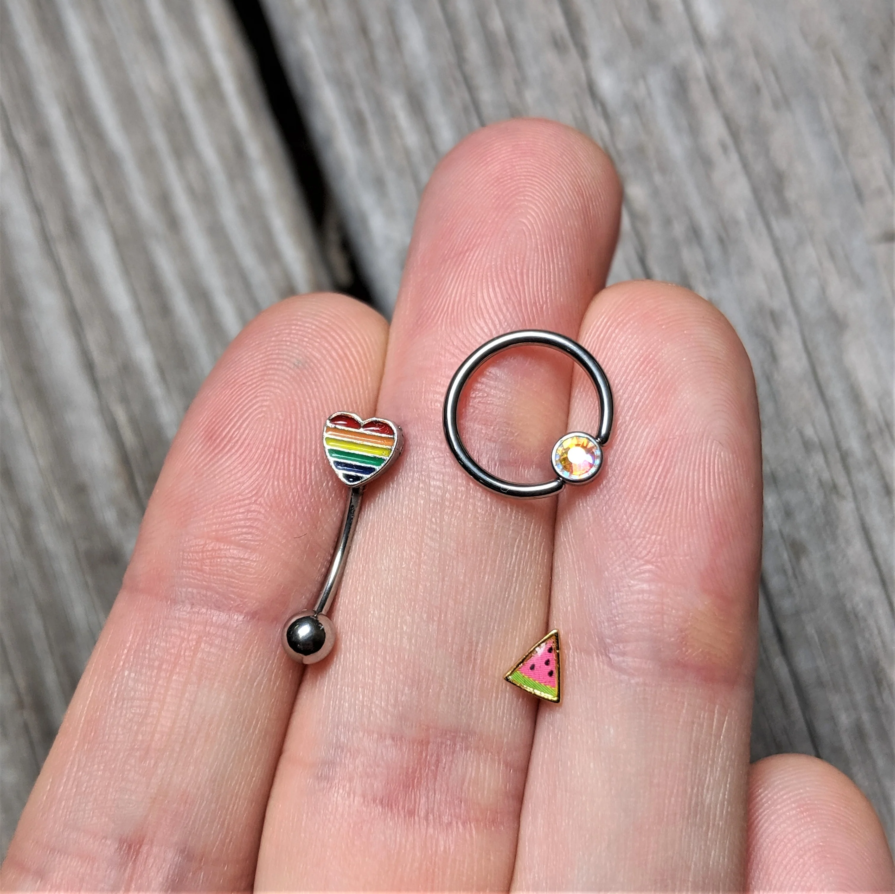 18G 5/16 Gold Tone Watermelon L Shaped Nose Ring - Image 3