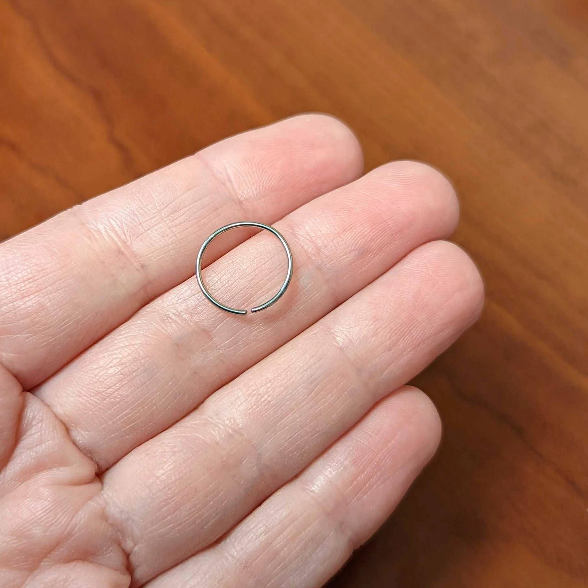 20G 1/2 Grade 23 Titanium Bendable Hoop Ring - Image 4