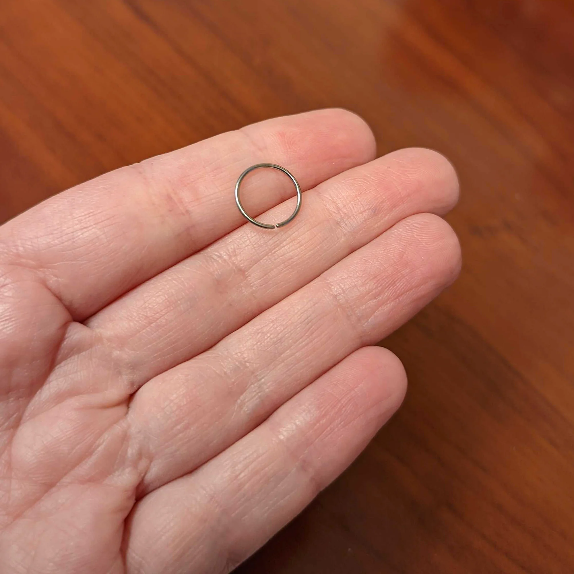 20G 3/8 Grade 23 Titanium Bendable Hoop Ring - Image 4