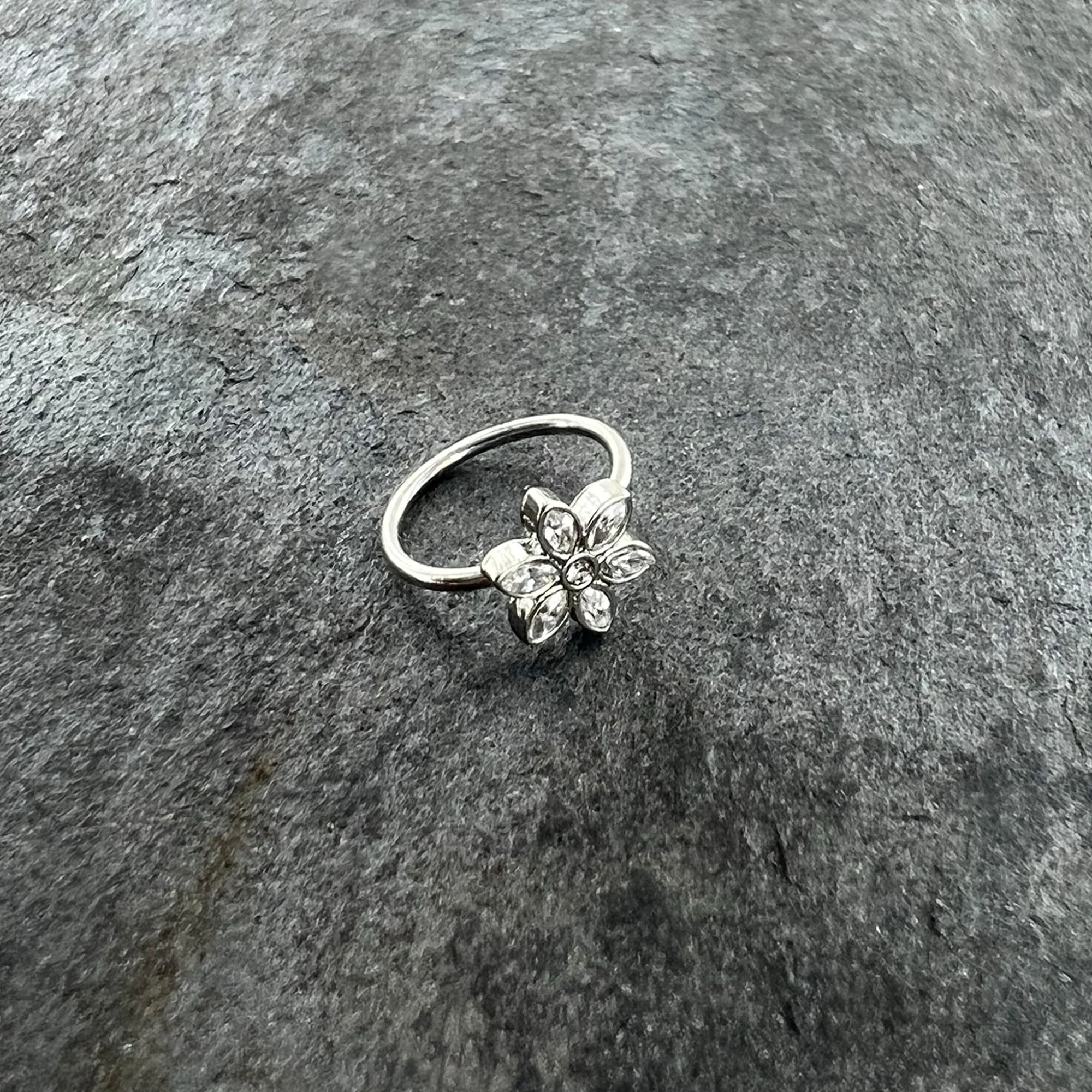 20G 5/16 Clear Gem Fancy Flower Seamless Nose Hoop - Image 5