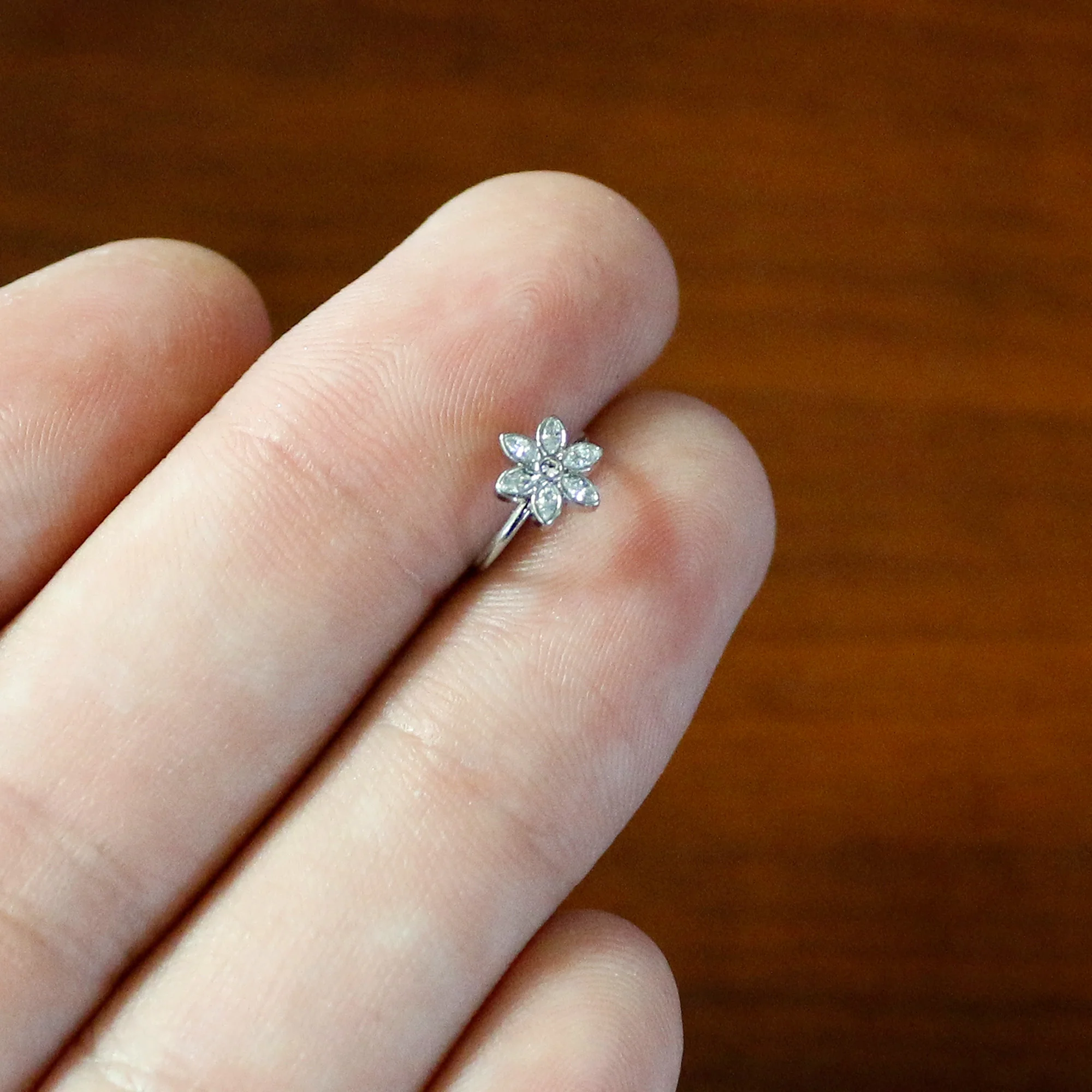 20G 5/16 Clear Gem Fancy Flower Seamless Nose Hoop - Image 6