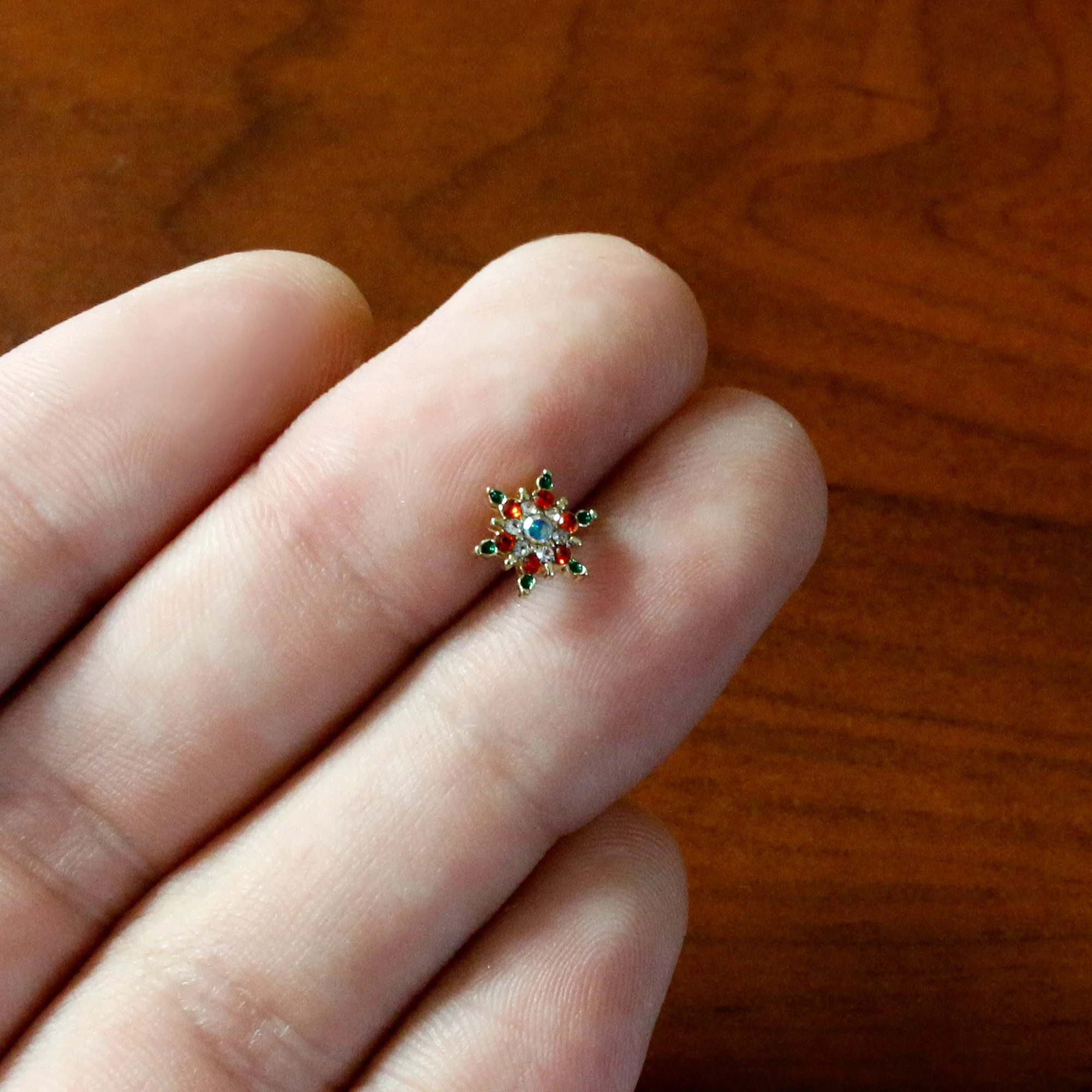 20G 7mm Aurora Gem Gold Tone Christmas Star L Shape Nose Ring - Image 7