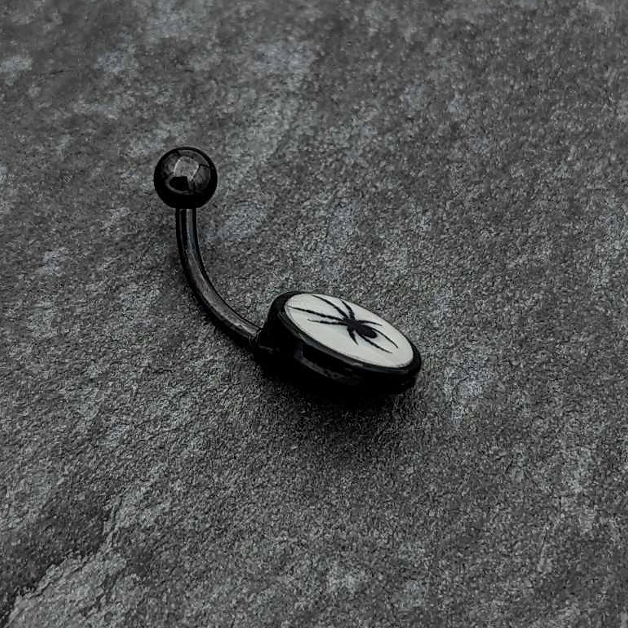 Black Glow in the Dark Black Widow Spider Belly Ring by Onyx O - Image 6