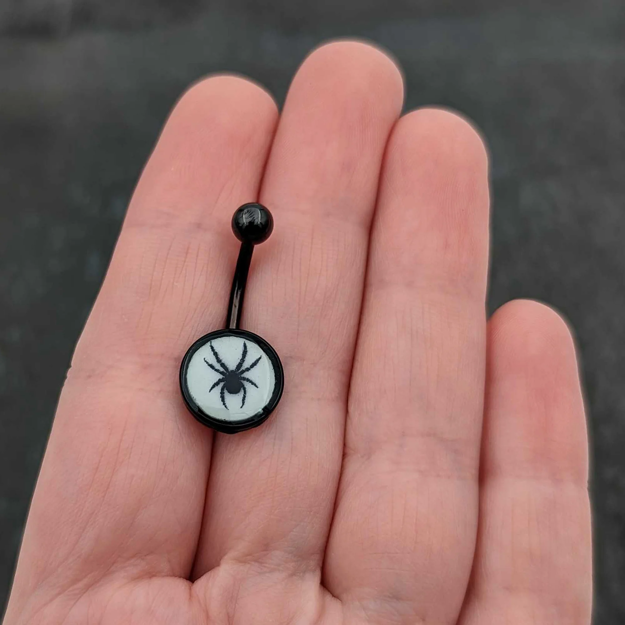 Black Glow in the Dark Black Widow Spider Belly Ring by Onyx O - Image 8