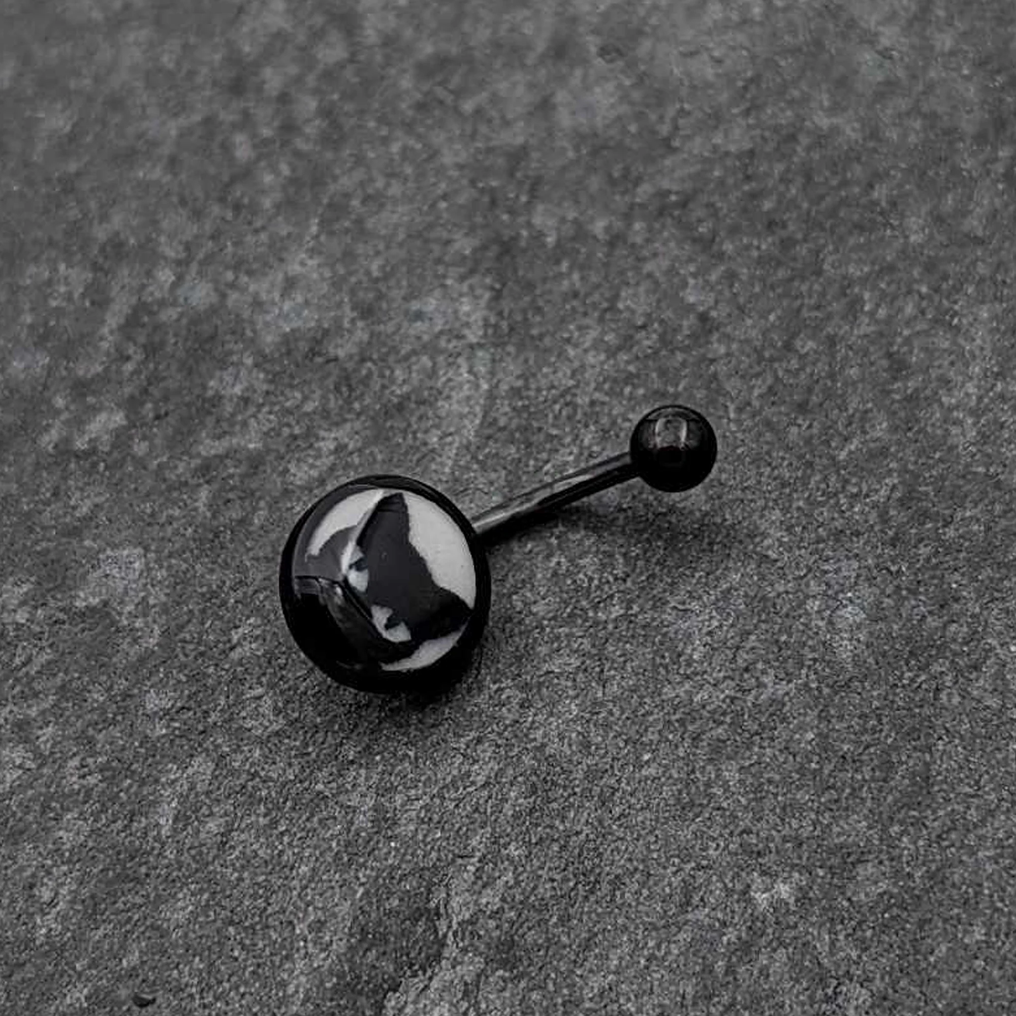 Black Glow in the Dark Peeking Black Cat Belly Ring by Onyx O - Image 4