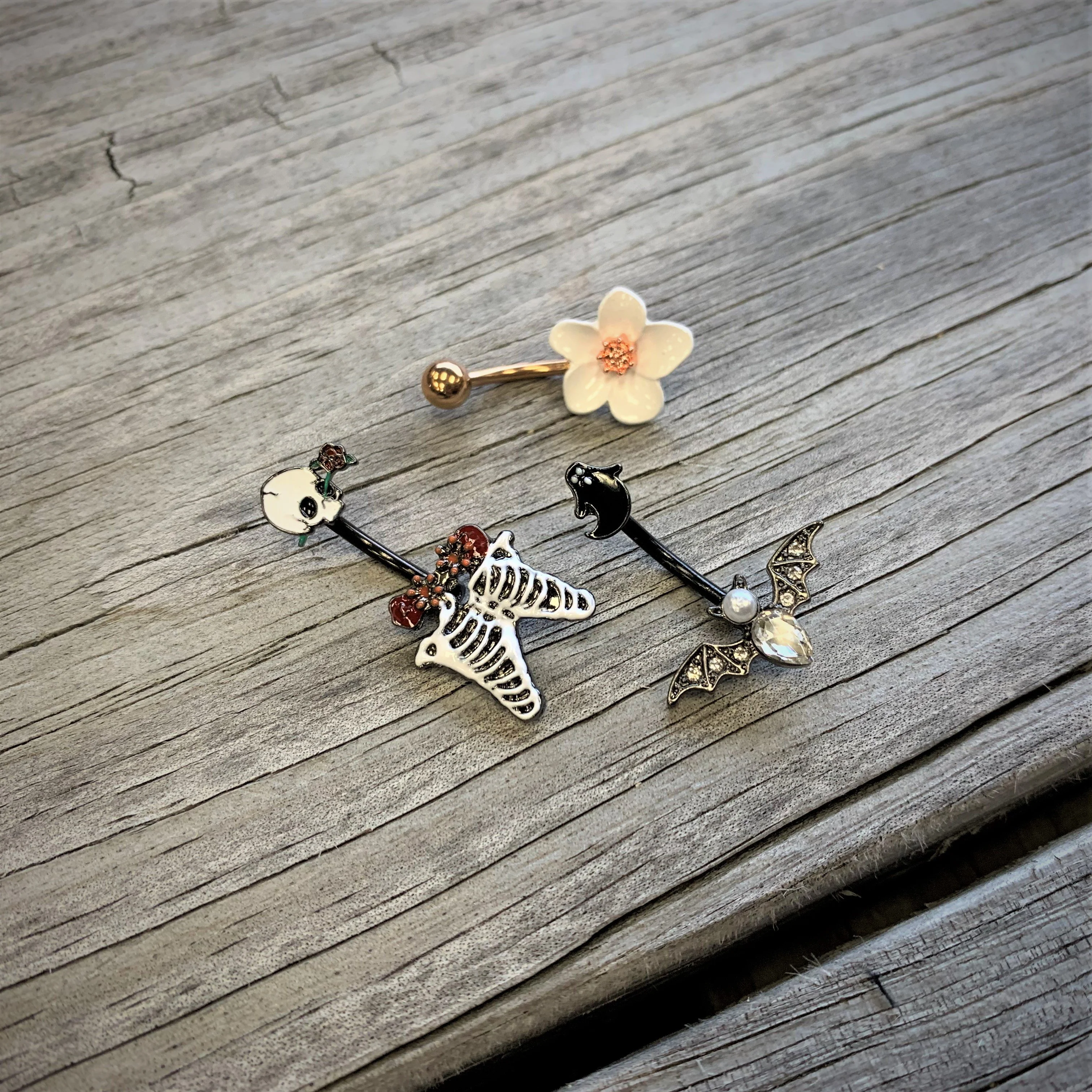 Black Skeleton Skull Rose Halloween Double Mount Belly Ring - Image 3