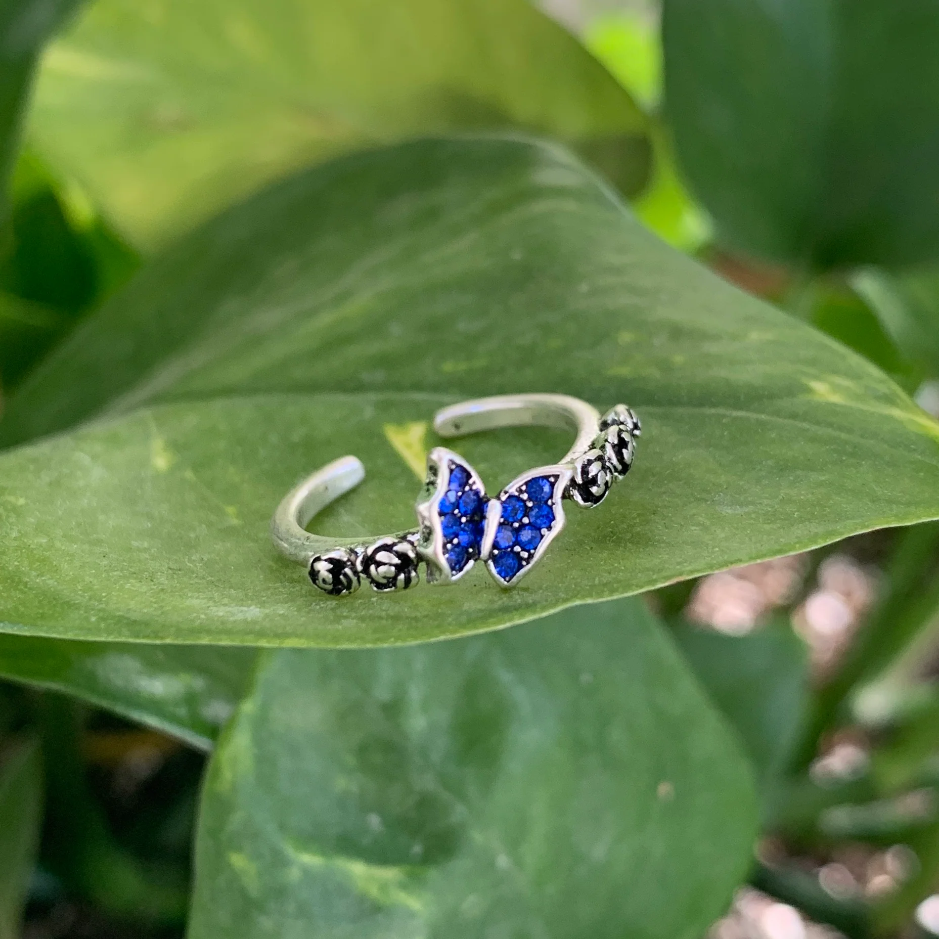 Blue Gem Ornate Butterfly Toe Ring - Image 2