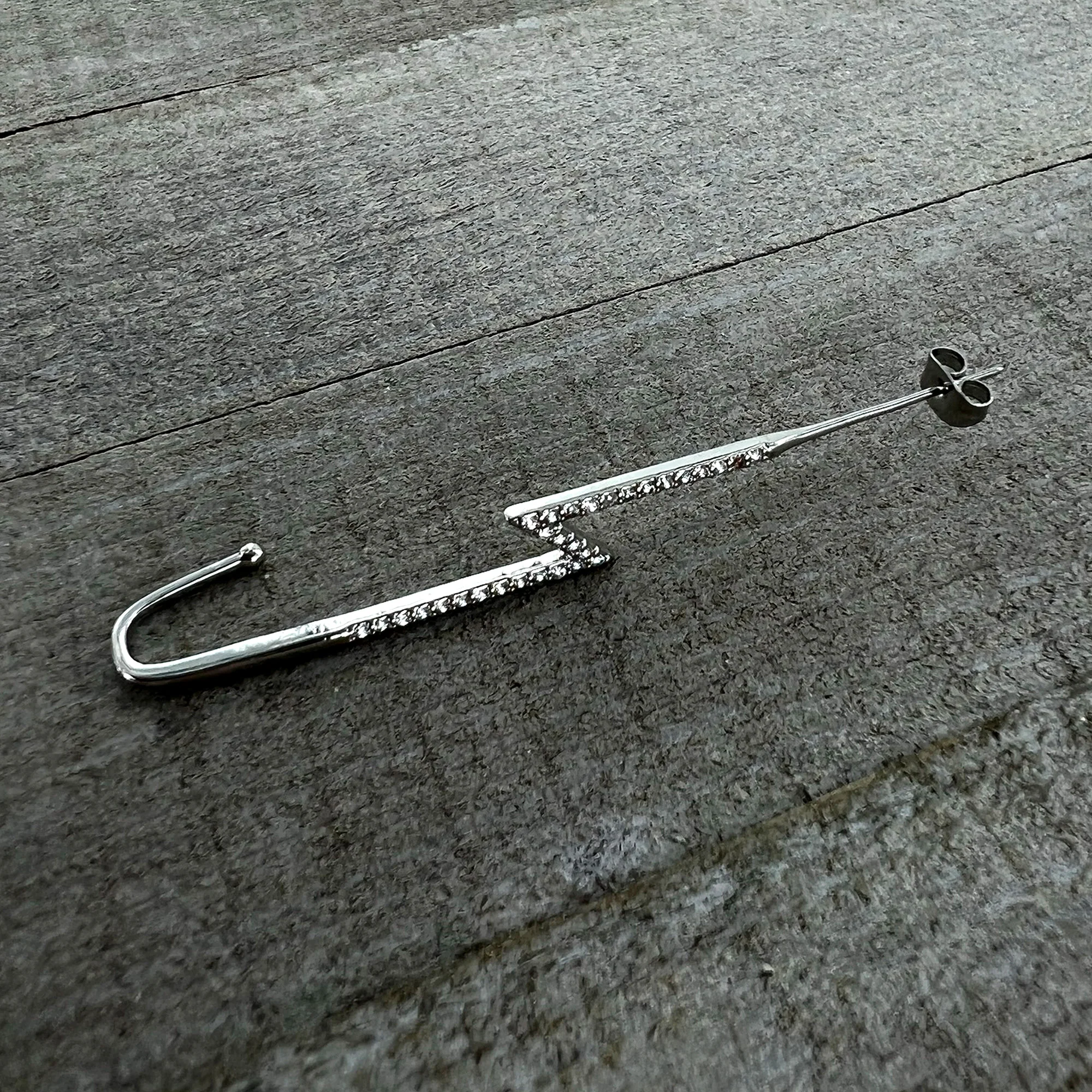 Clear CZ Gem Lightning Bolt Ear Cuff Bar Earring - Image 7