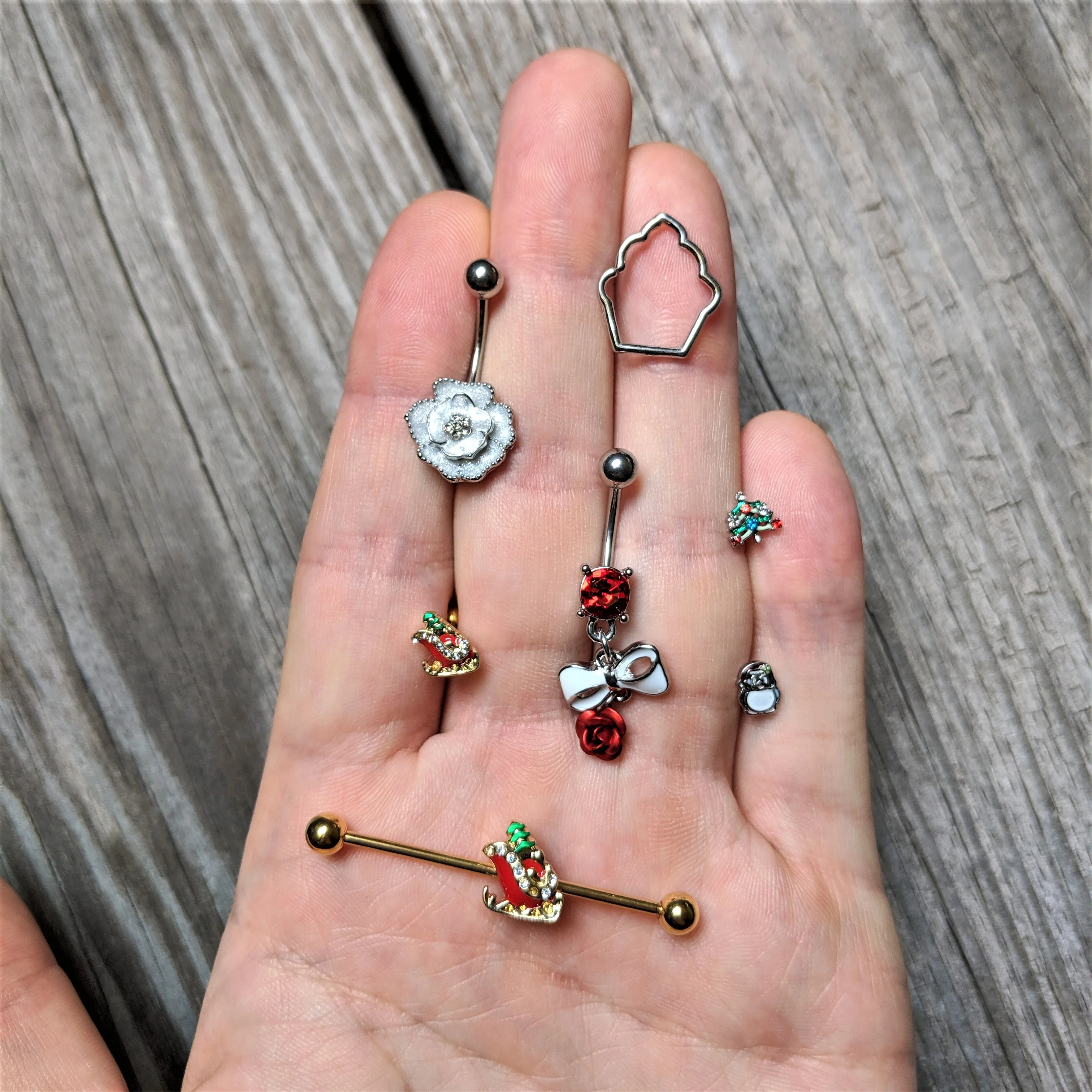 Clear Gem White Rose Reversible Belly Ring - Image 3
