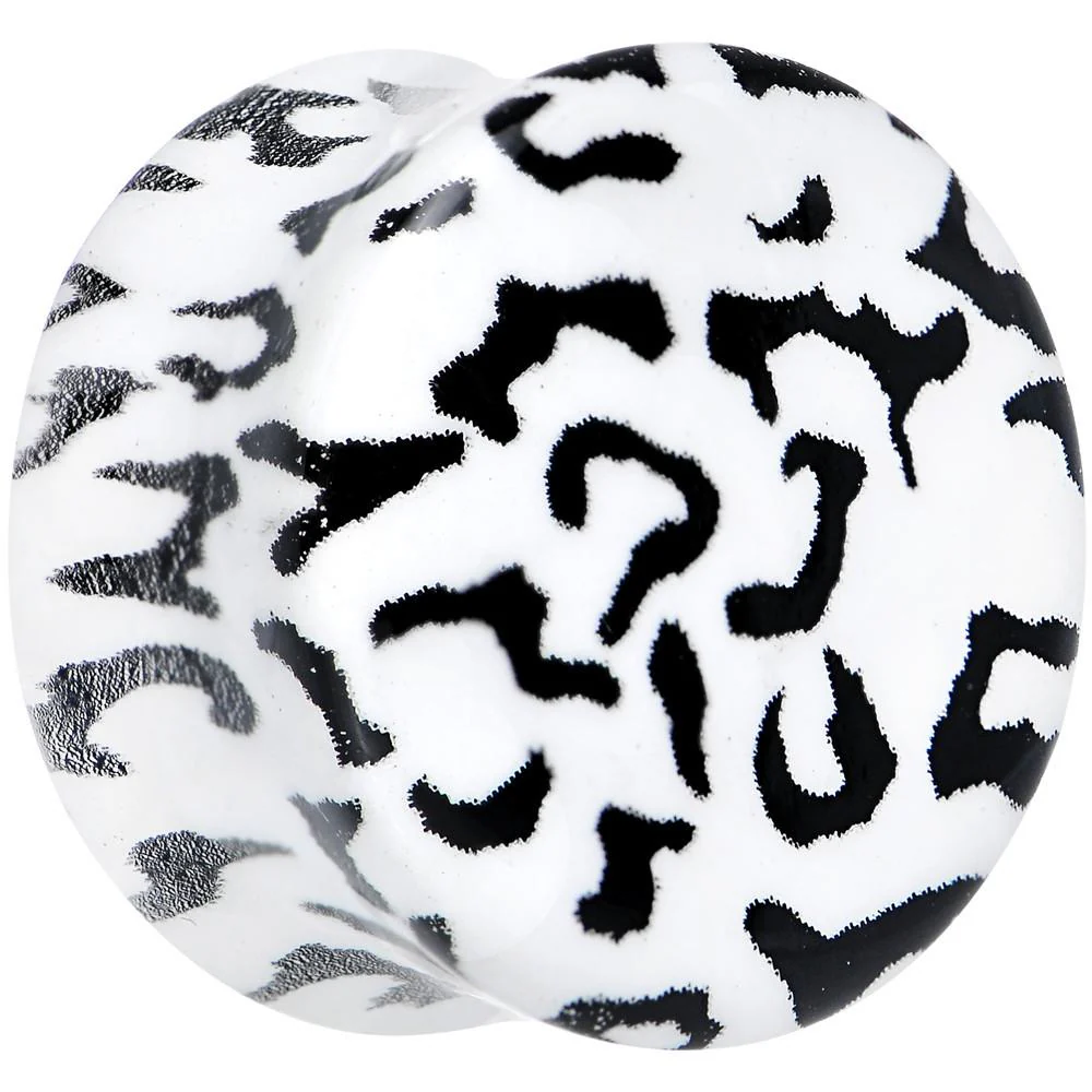 Leopard Print Glow in the Dark Saddle Plug 0G to 1 Inch - Image 9